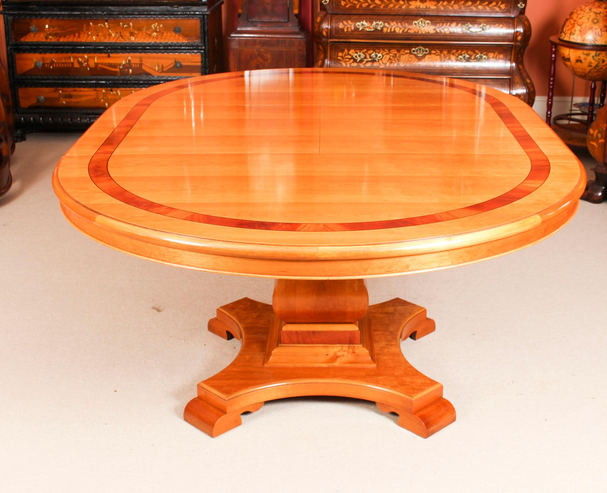 Late 20th Century Vintage Circular Extending Dining Table by Charles Barr & 8 Chairs, 20th Century