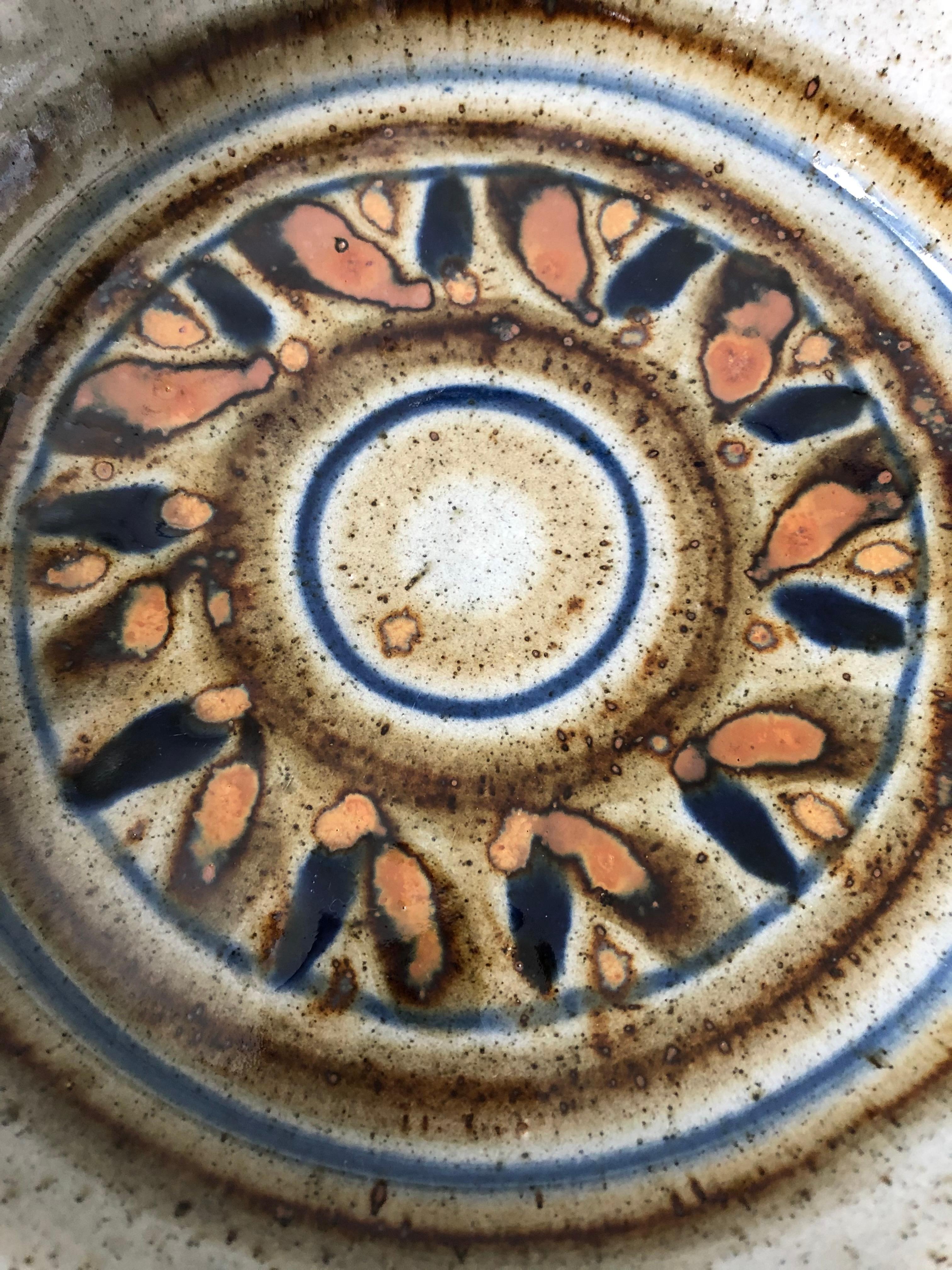 Vintage Circular Studio Pottery Tray with Curvy Edge In Good Condition In Vallejo, CA