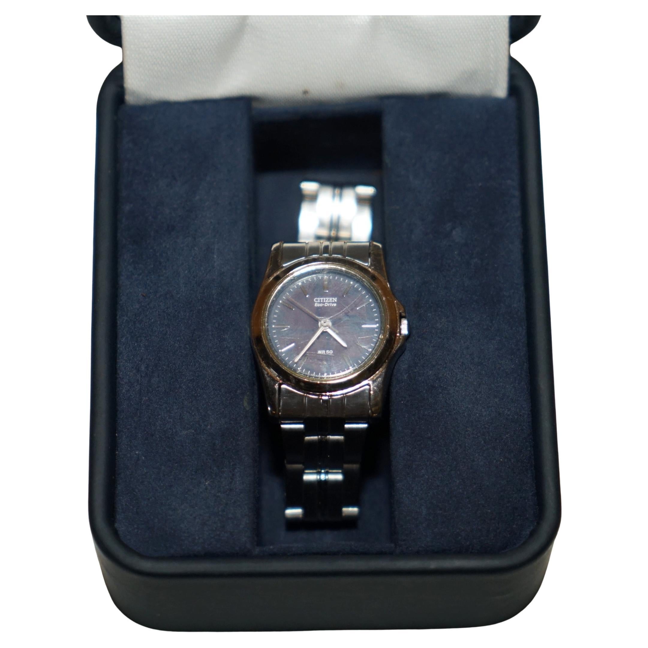 ViNTAGE CITIZEN ECO DRIVE LADIES WRIST WATCH IN THE ORIGINAL BOX WR 50 MODEL