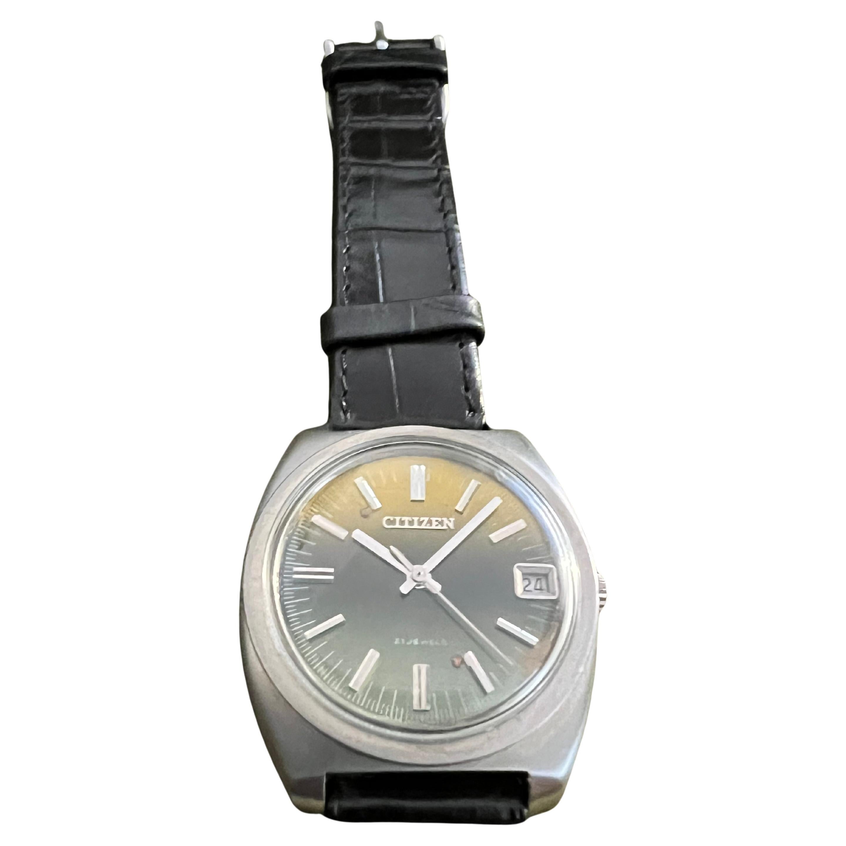 Vintage Citizen Esfera Verde Serie Sport Excelente Estado Circa 70s

Raro y Retro Icónico clásico, Deporte para hombre
Alrededor de los años setenta. 
Verificado auténtico
Impresionante esfera verde firmada por Citizen, marcadores horarios de bastón