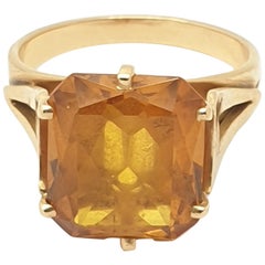 Vintage Citrine 18 Karat Gold Ring