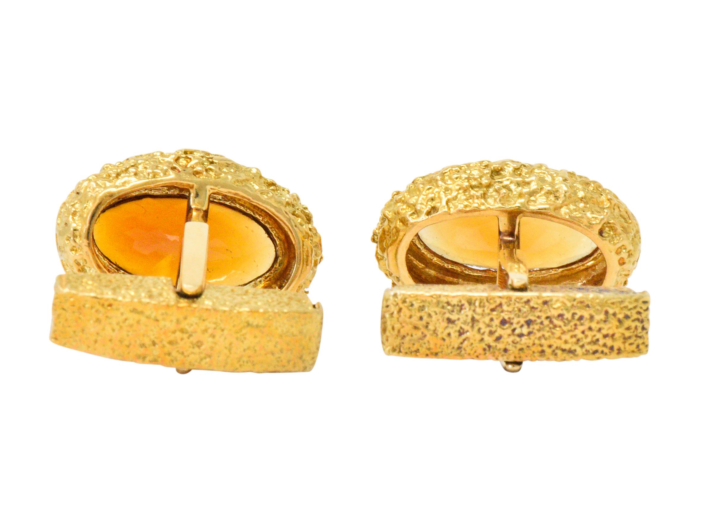 Vintage Citrine Cabochon 18 Karat Gold Men's Cufflinks In Excellent Condition In Philadelphia, PA