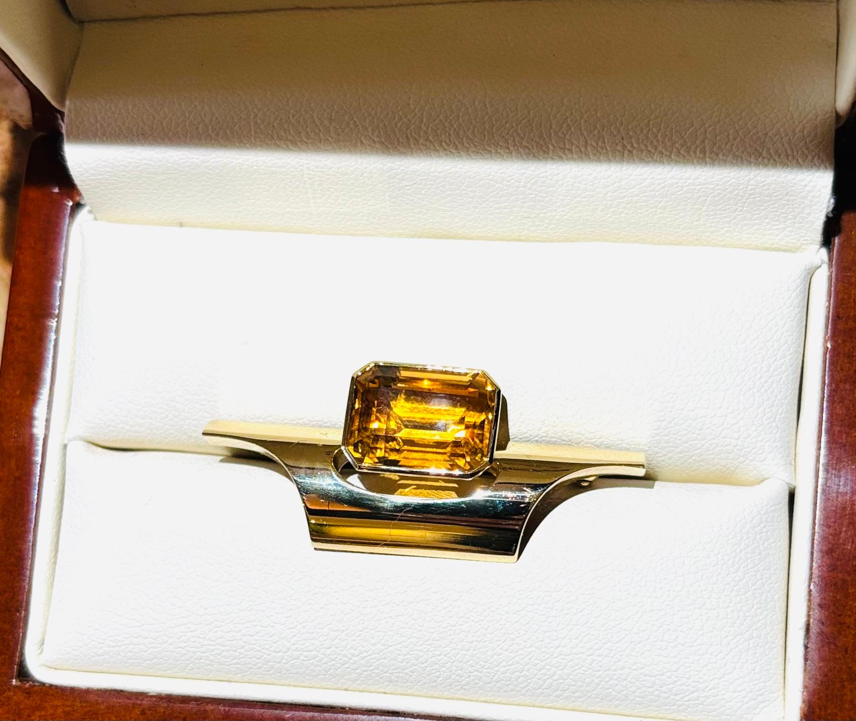 VINTAGE CITRINE 
18k GOLD Brooch en venta