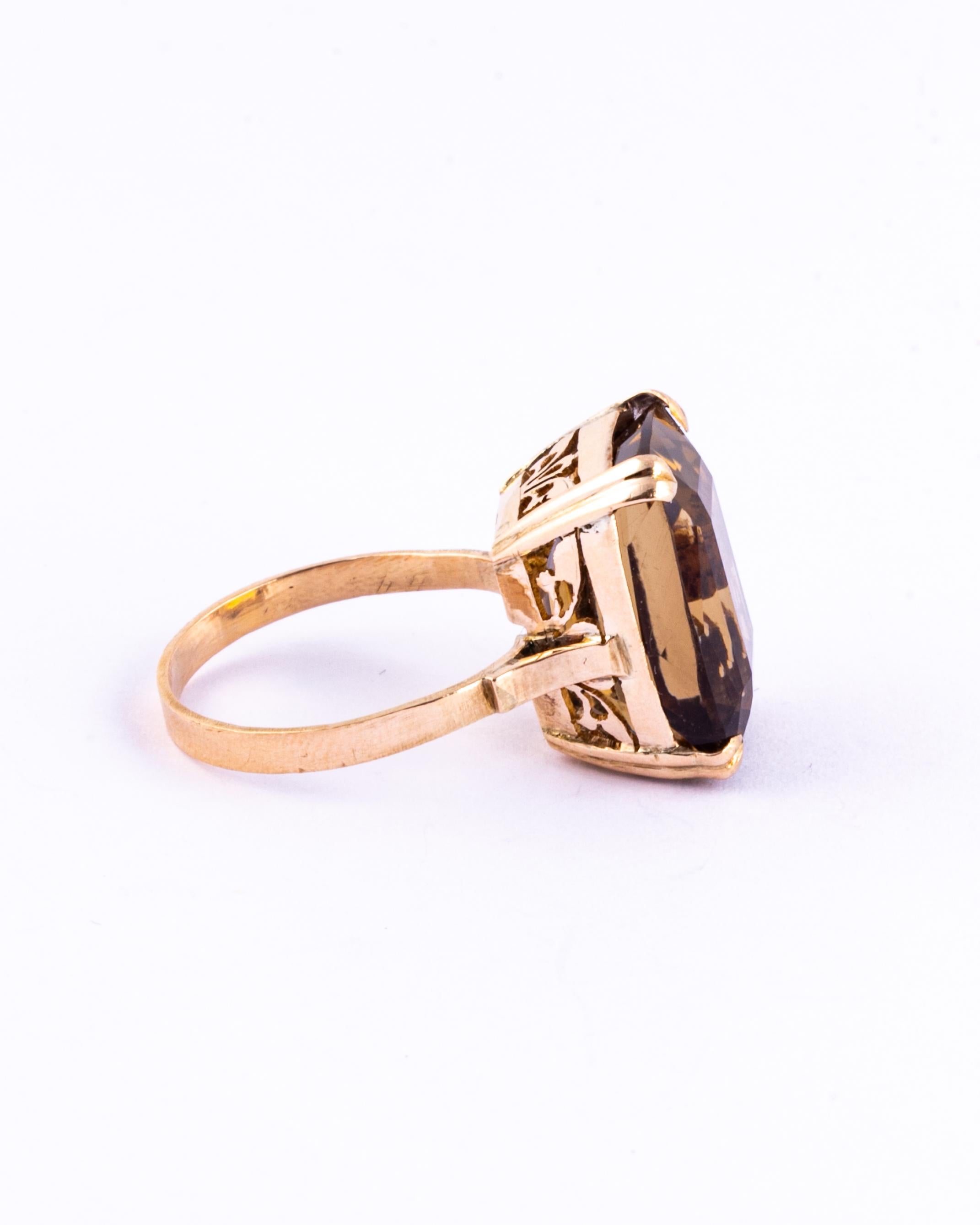 Modern Vintage Citrine and 9 Carat Gold Cocktail Ring For Sale