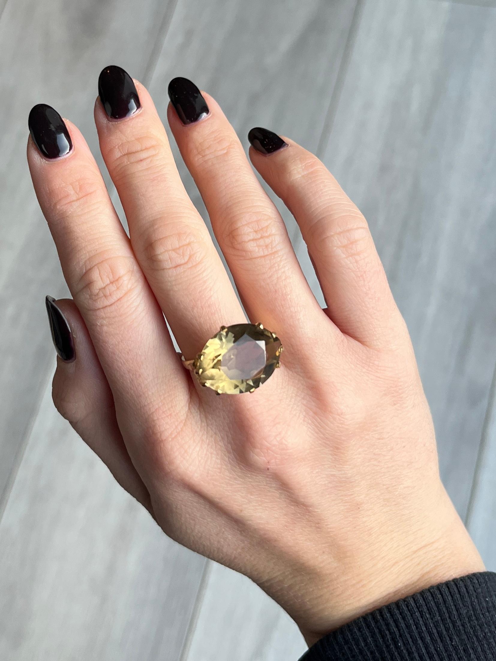 Oval Cut Vintage Citrine and 9 Carat Gold Cocktail Ring For Sale