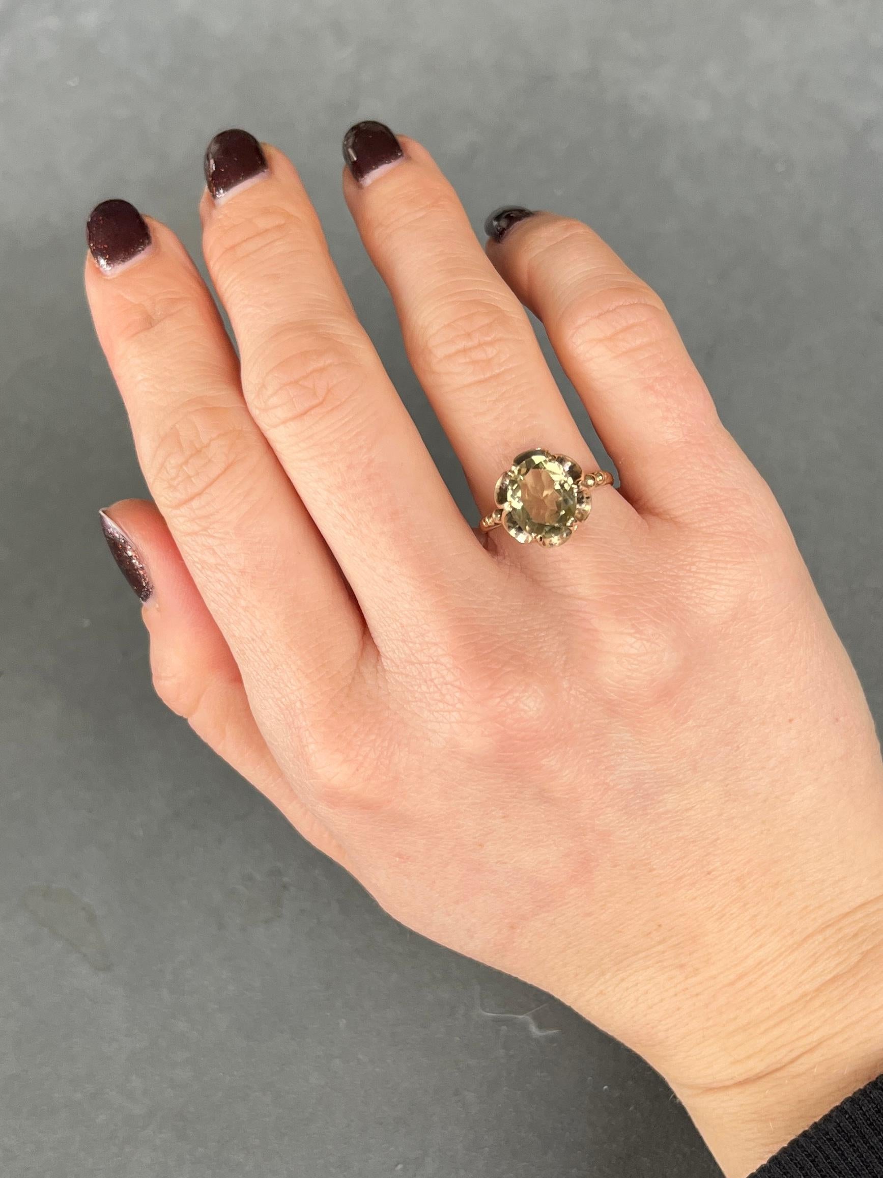 Taille ovale Bague cocktail vintage en or 9 carats et citrine en vente