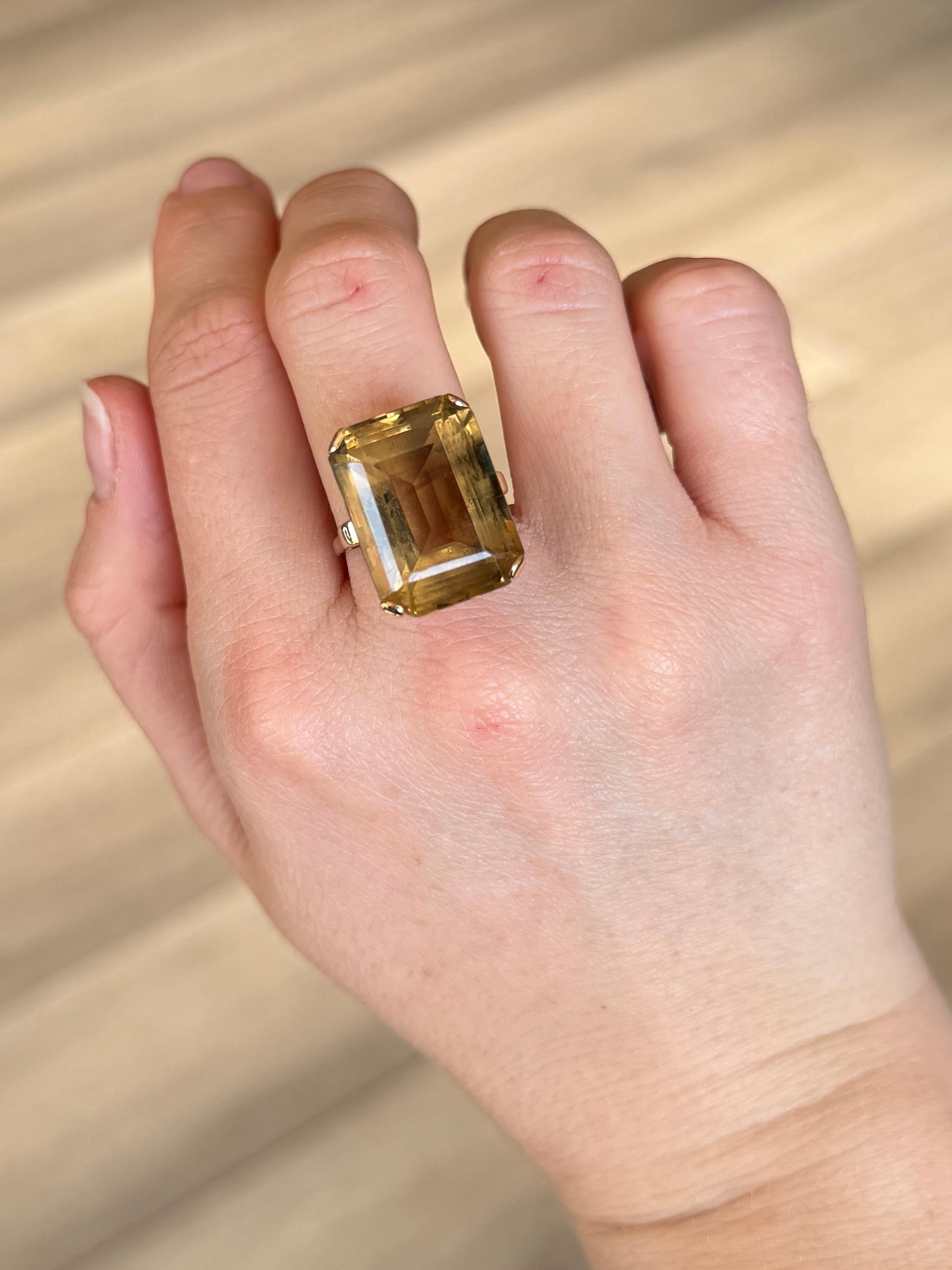 Round Cut Vintage Citrine and 9 Carat Gold Cocktail Ring