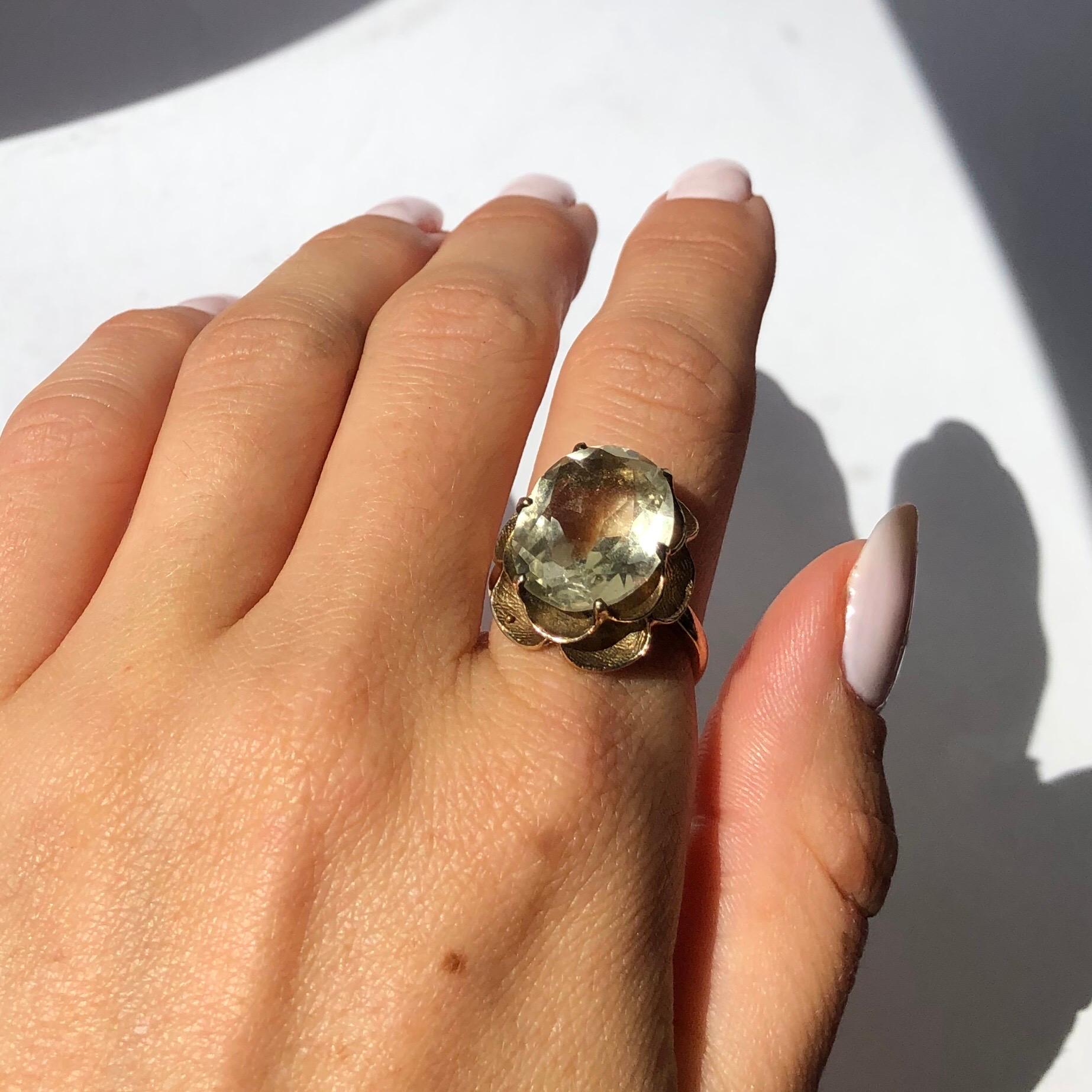 Vintage Citrine and 9 Carat Gold Cocktail Ring In Good Condition In Chipping Campden, GB