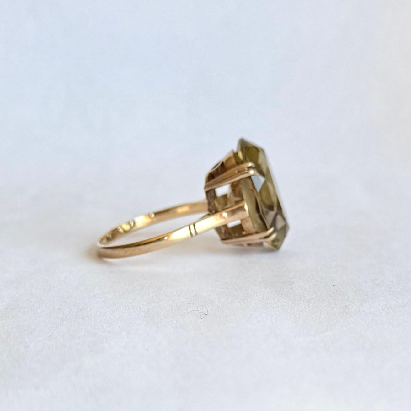 Women's Vintage Citrine and 9 Carat Gold Cocktail Ring For Sale