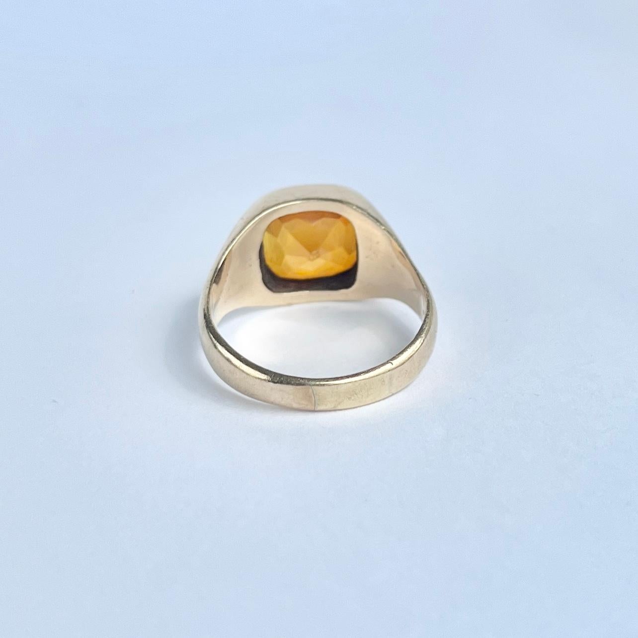 Vintage Citrine and 9 Carat Gold Cocktail Ring 1