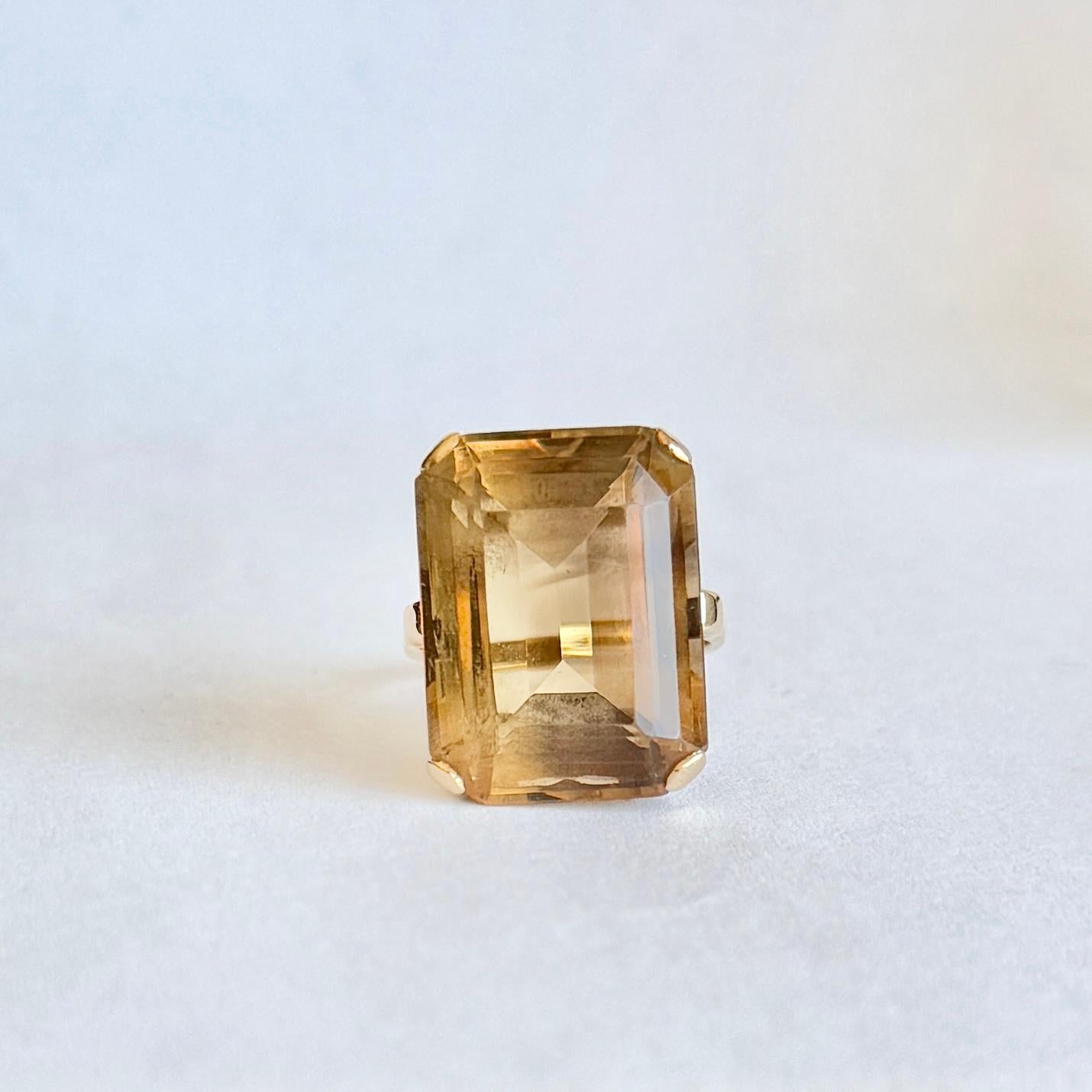 Vintage Citrine and 9 Carat Gold Cocktail Ring 1