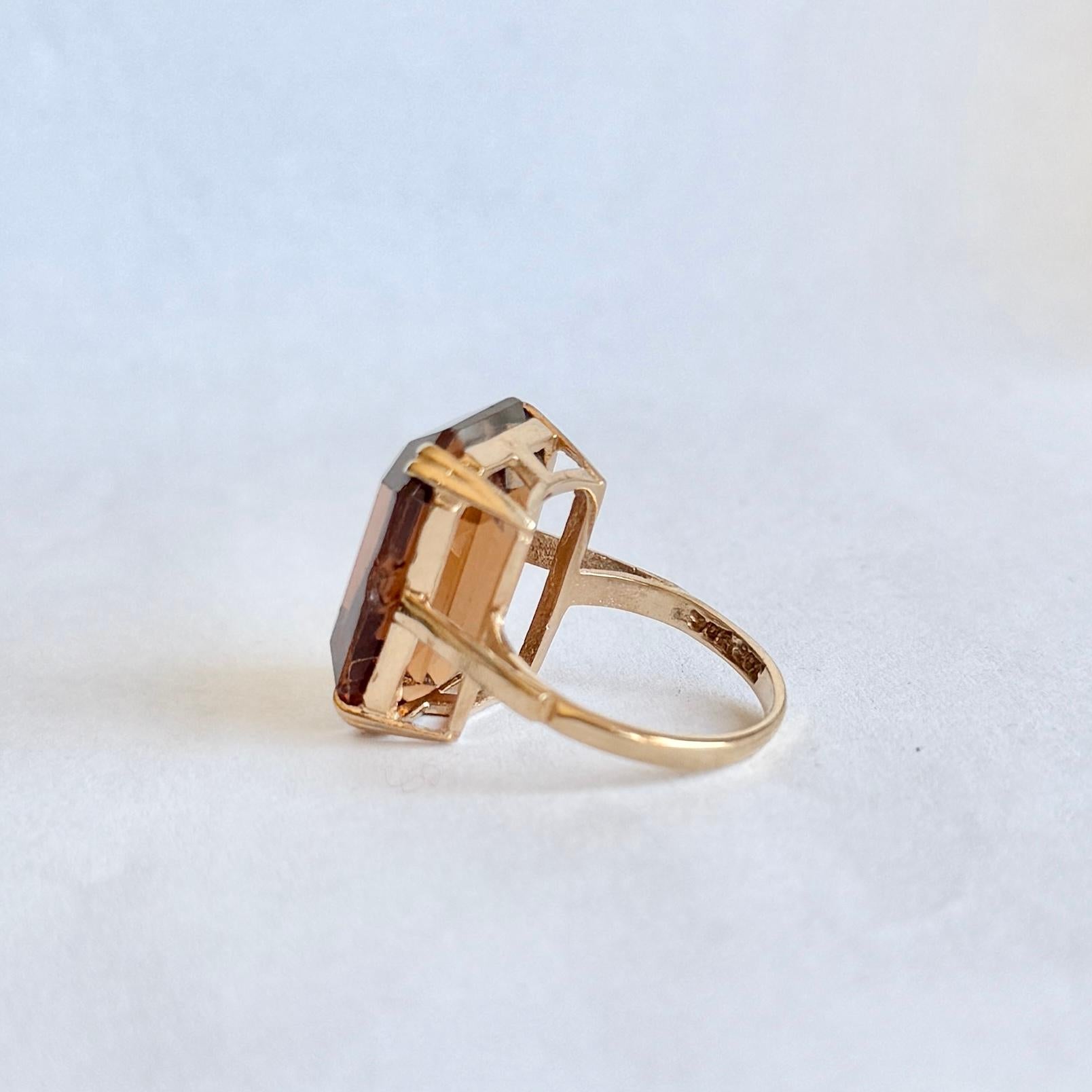 Vintage Citrine and 9 Carat Gold Cocktail Ring 1
