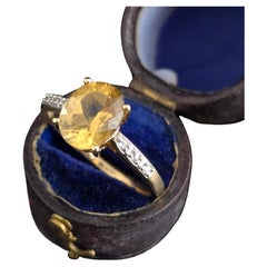 Vintage Citrine and Diamond ring, 9k yellow gold
