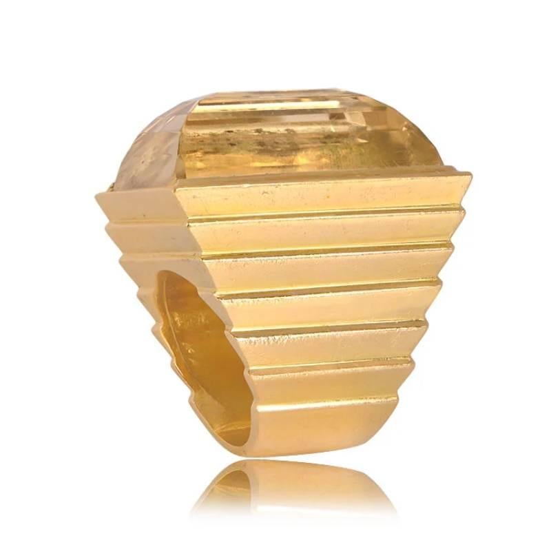 Retro Vintage Citrine Cocktail Ring, 18k Yellow Gold, Circa 1940 For Sale