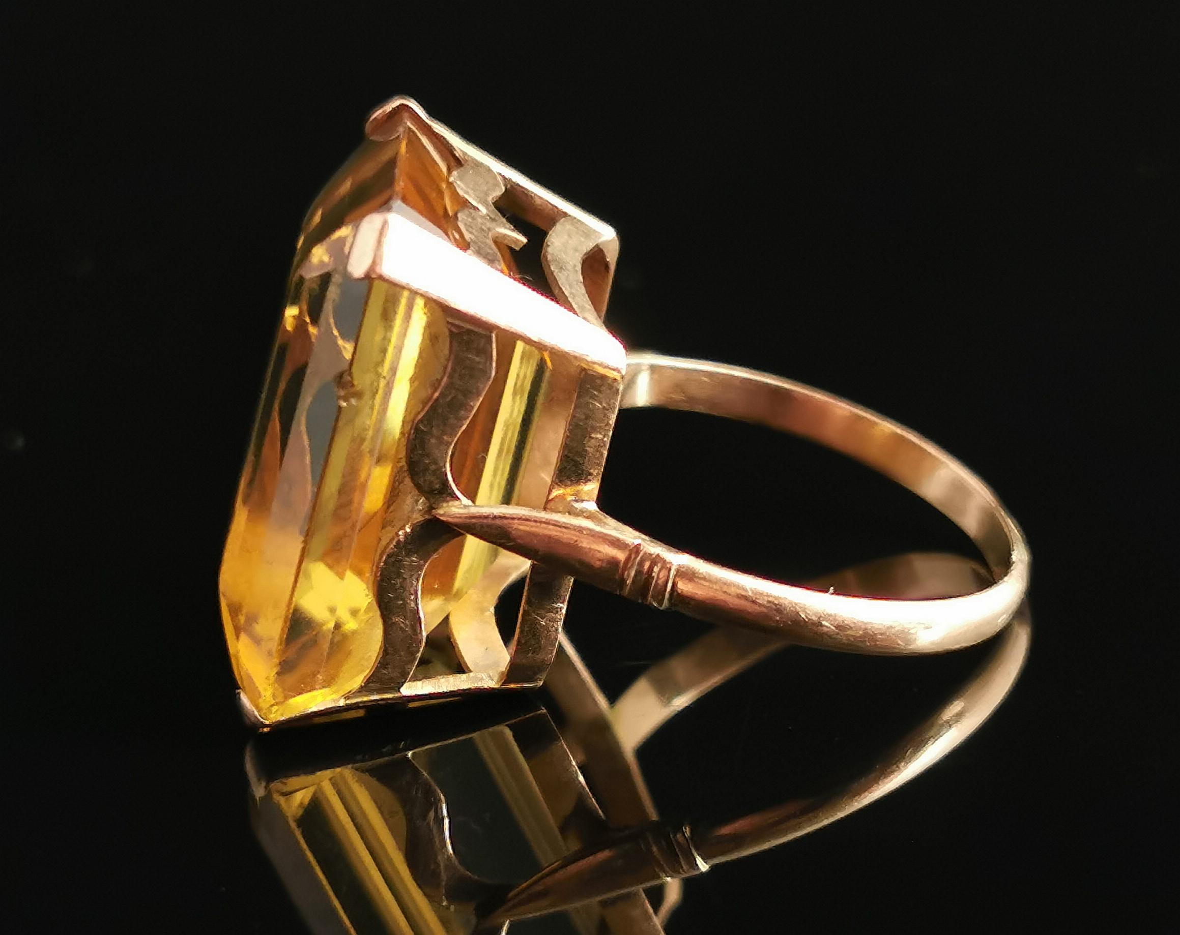 Vintage Citrine Cocktail Ring, Large, 9k Yellow Gold, c1970s In Fair Condition In NEWARK, GB