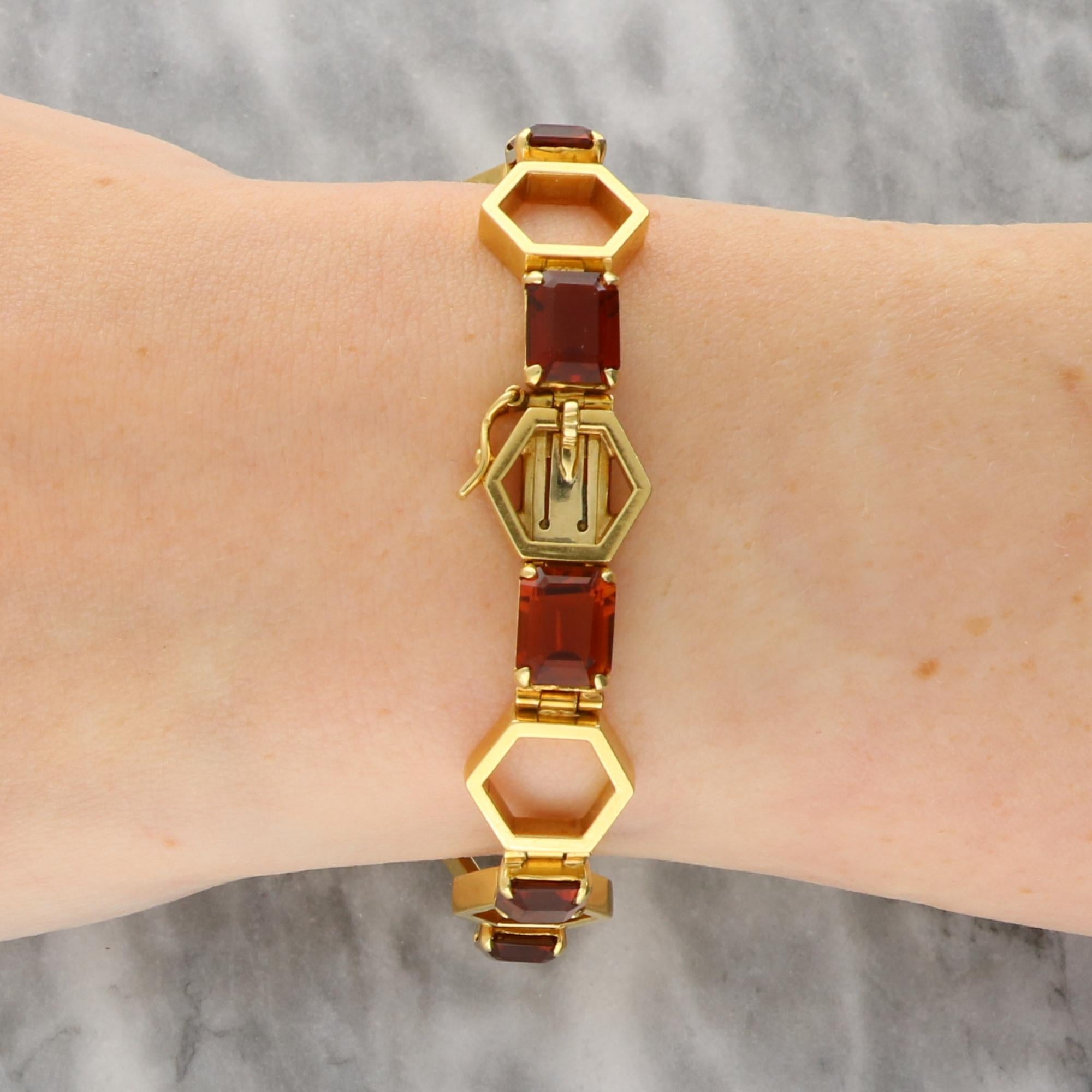 Rétro Bracelet à maillons épais vintage en or jaune 18 carats à motif nid d'abeille en vente