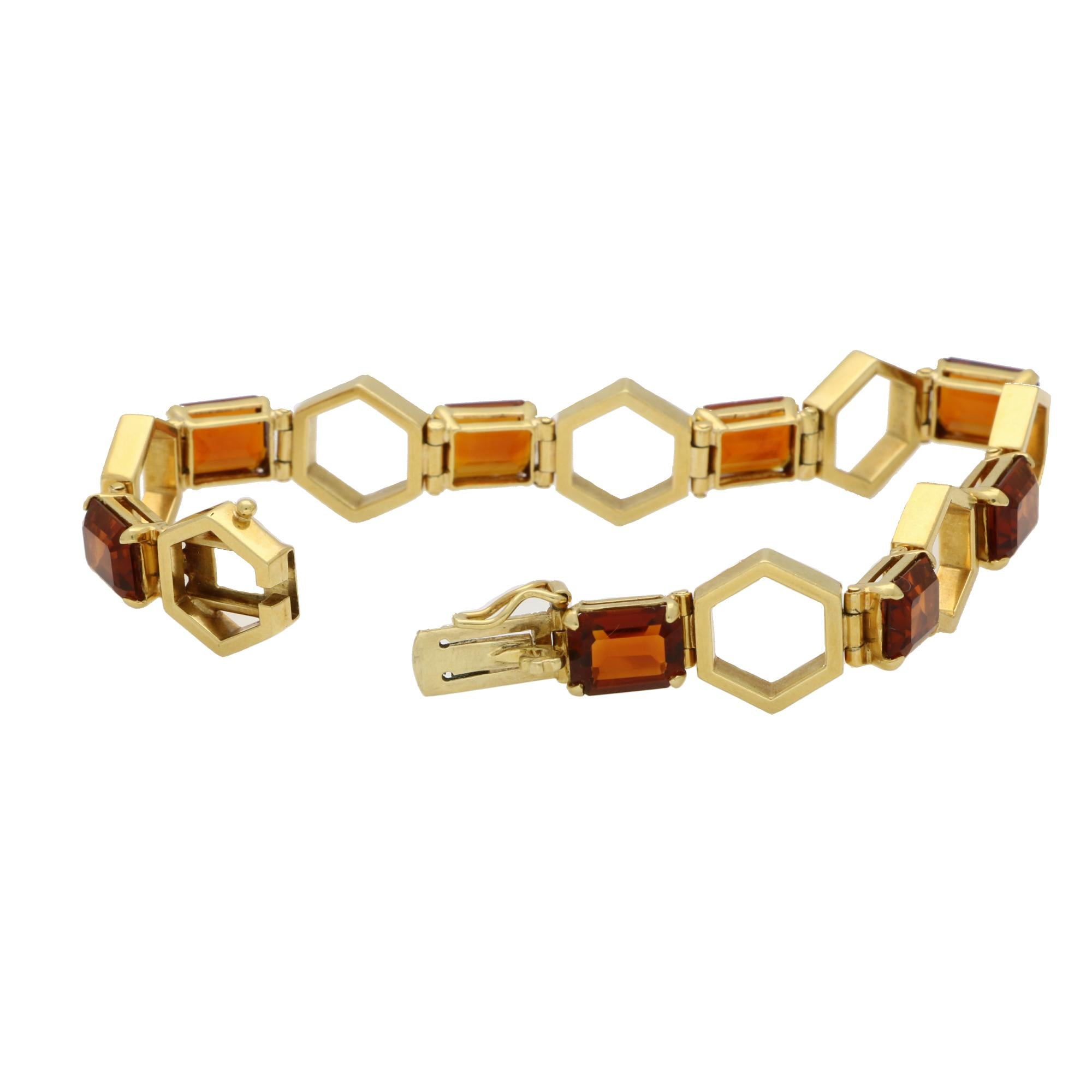 Bracelet à maillons épais vintage en or jaune 18 carats à motif nid d'abeille Unisexe en vente