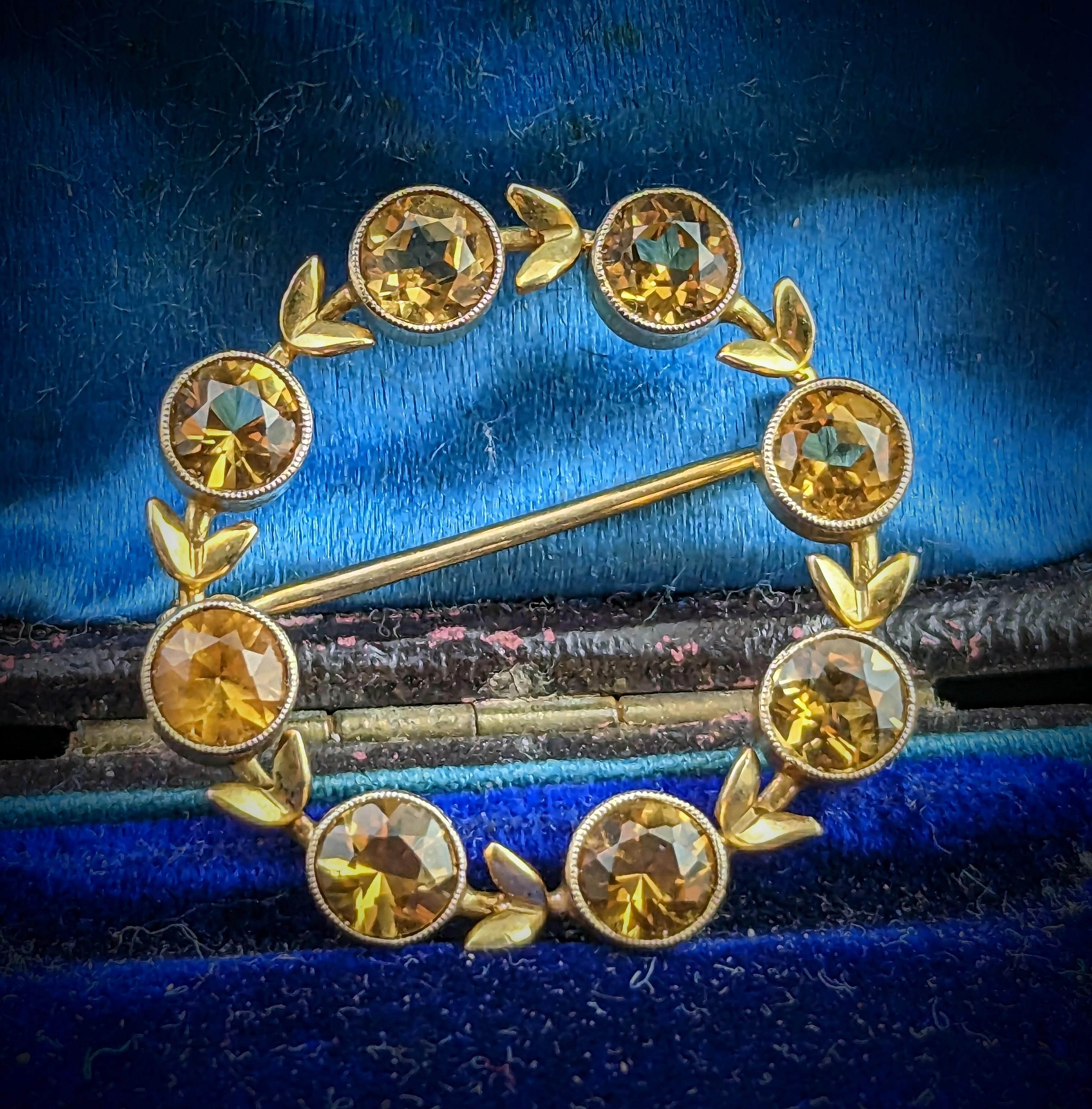 Vintage Citrine wreath brooch, 9k yellow gold, Cropp and Farr  4