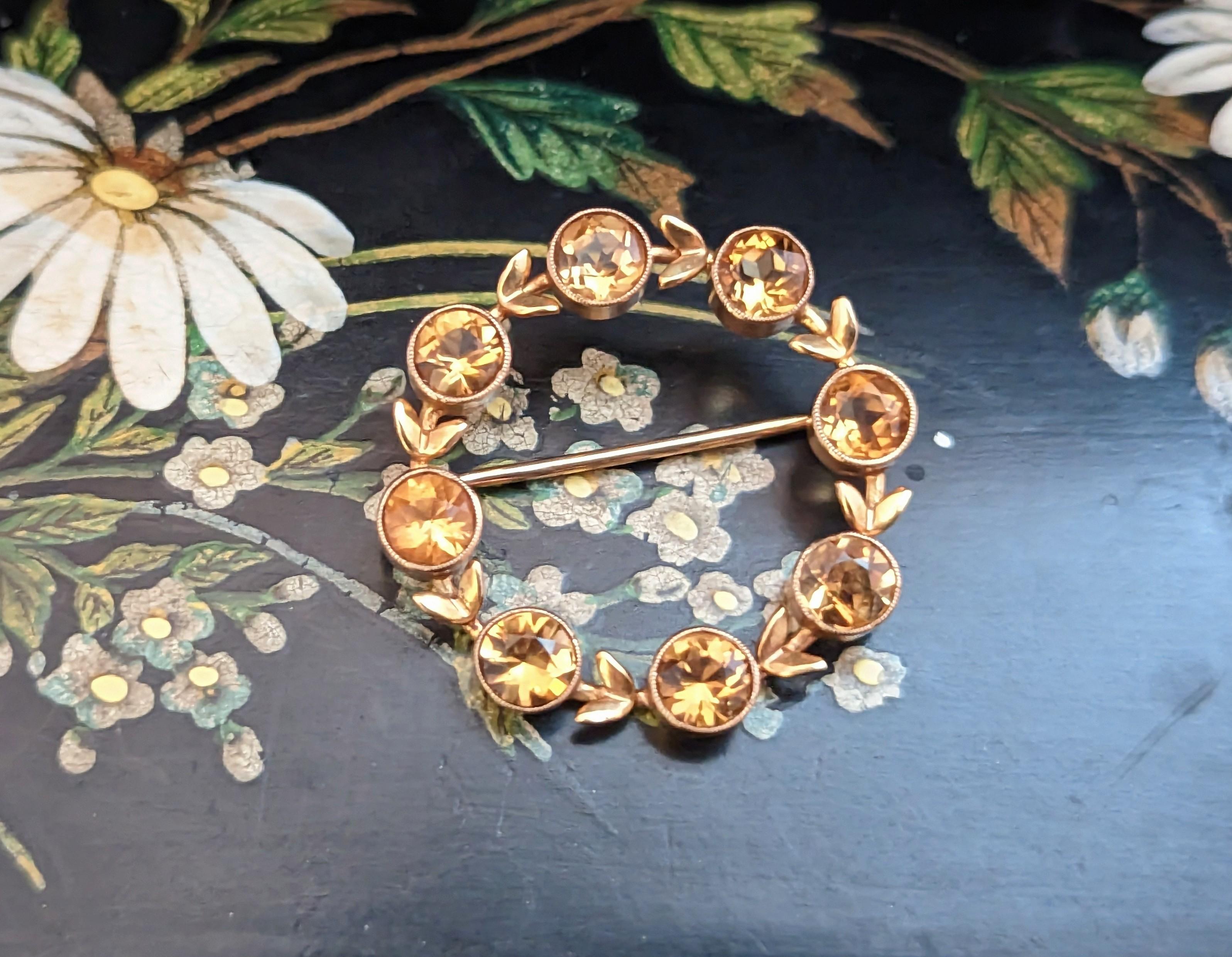 Vintage Citrine wreath brooch, 9k yellow gold, Cropp and Farr  5