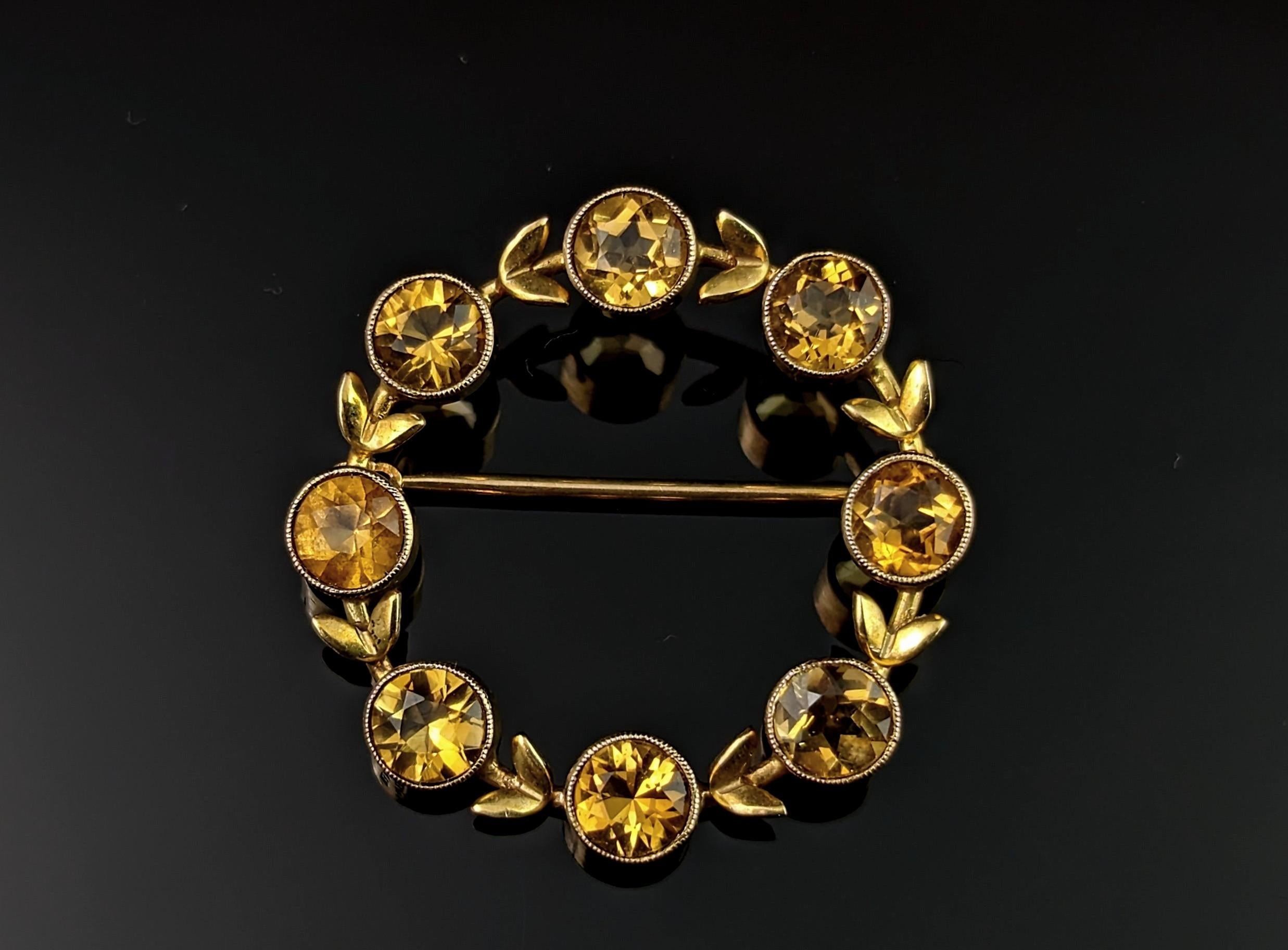 Vintage Citrine wreath brooch, 9k yellow gold, Cropp and Farr  In Good Condition In NEWARK, GB