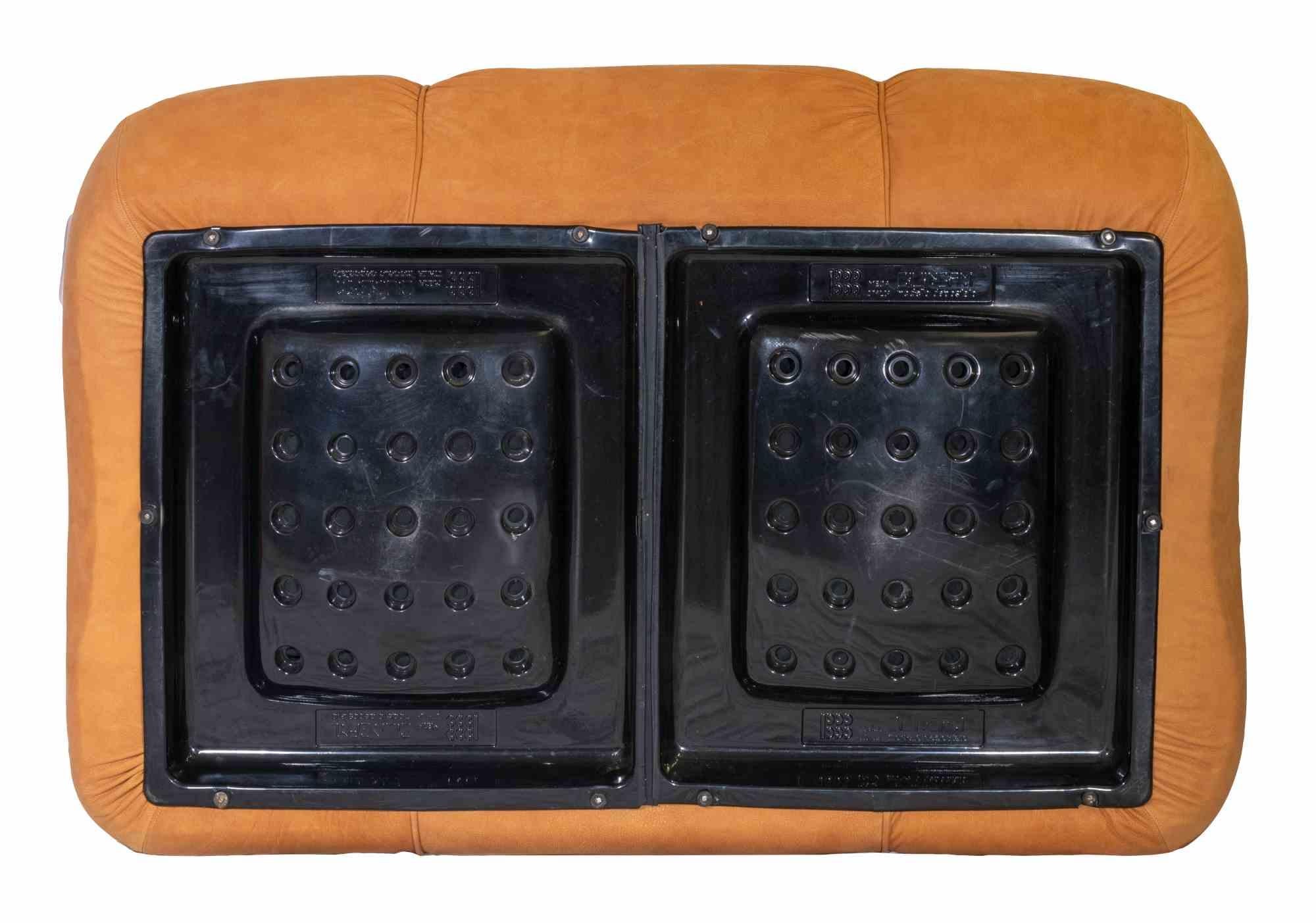 Vintage Ciuingam Leather Sofa by De Pas, D'Urbino and Lomazzi for Zanotta-1960s For Sale 1
