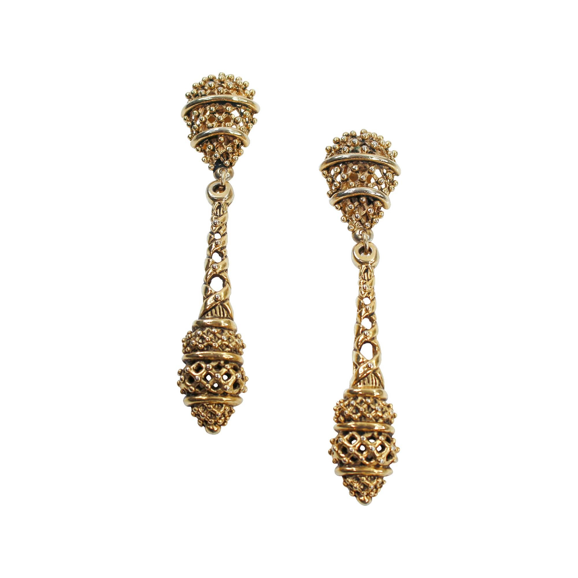 Boucles d'oreilles longues en or Claire Deve Bon état - En vente à New York, NY