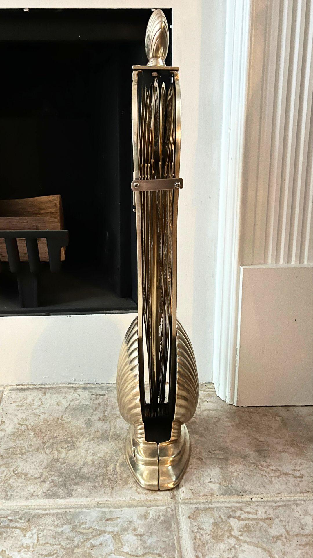 Vintage Solid Brass Clam Seashell Brass Peacock Fireplace Folding Fan Screen For Sale 2