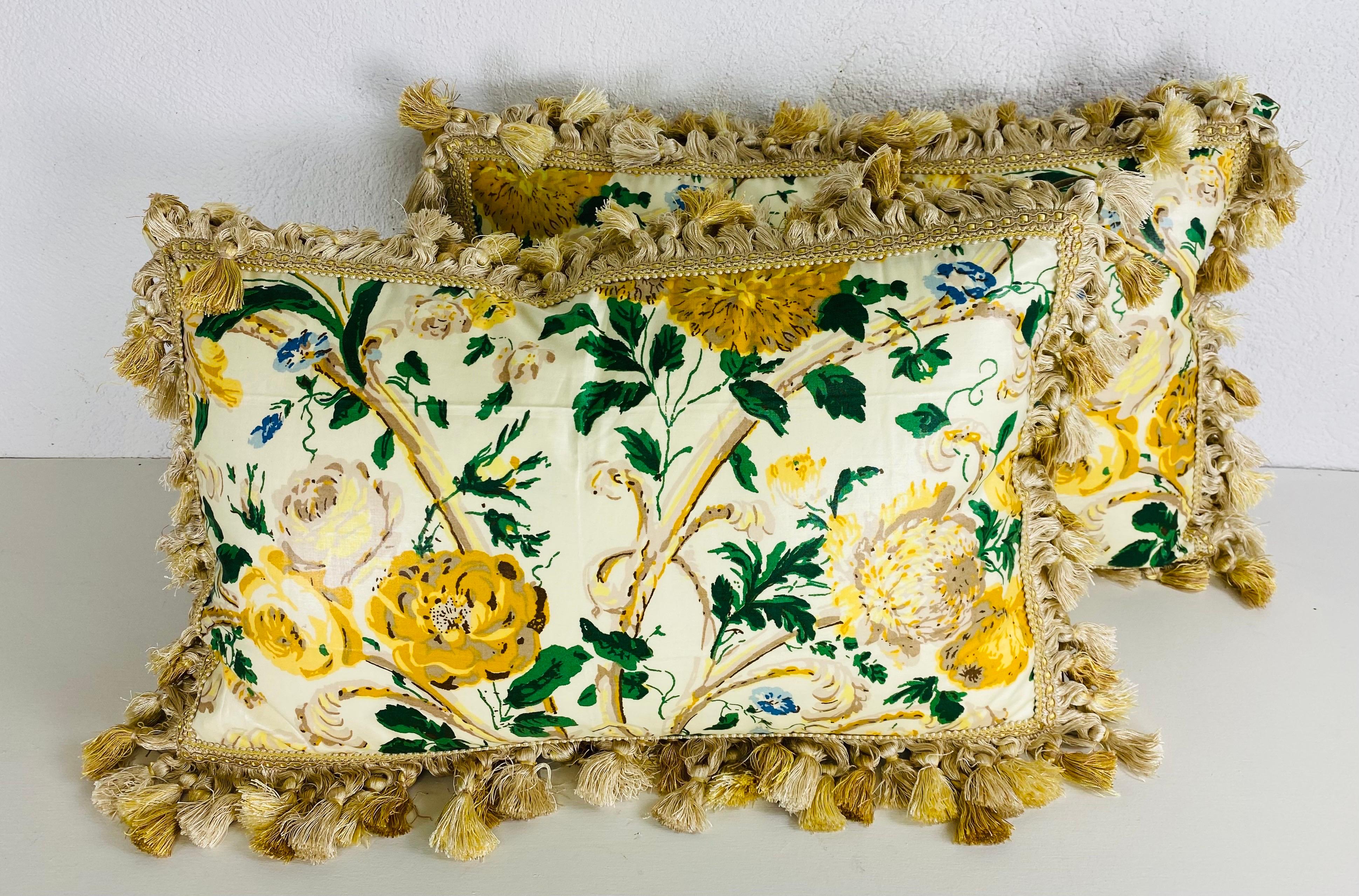 Coussins lombaires vintage Clarence House à fleurs en coton gaufré en vente 3