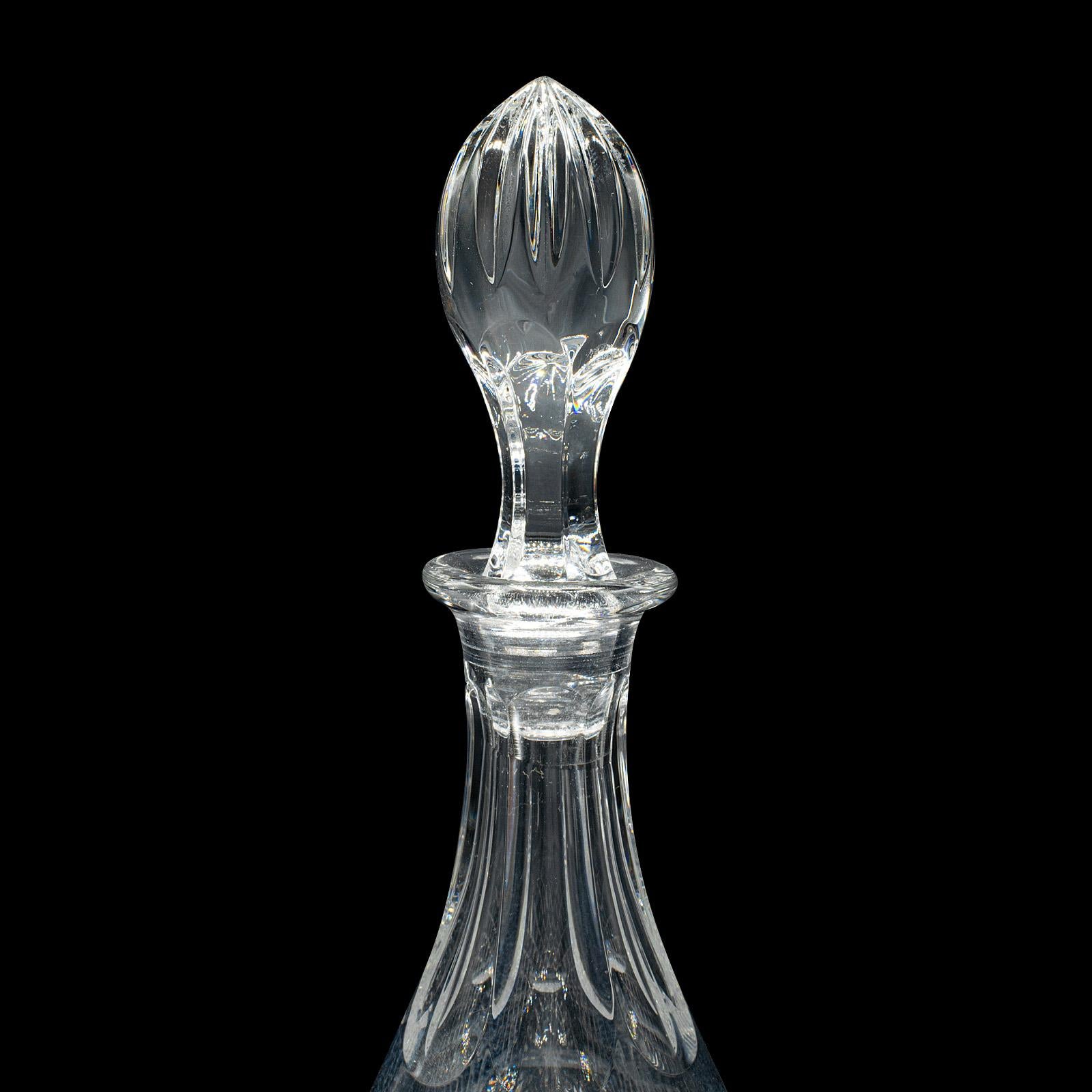 Vetro intagliato Decanter Claret d'epoca, inglese, vetro tagliato ad ananas, vaso da vino, Circa 1970 in vendita