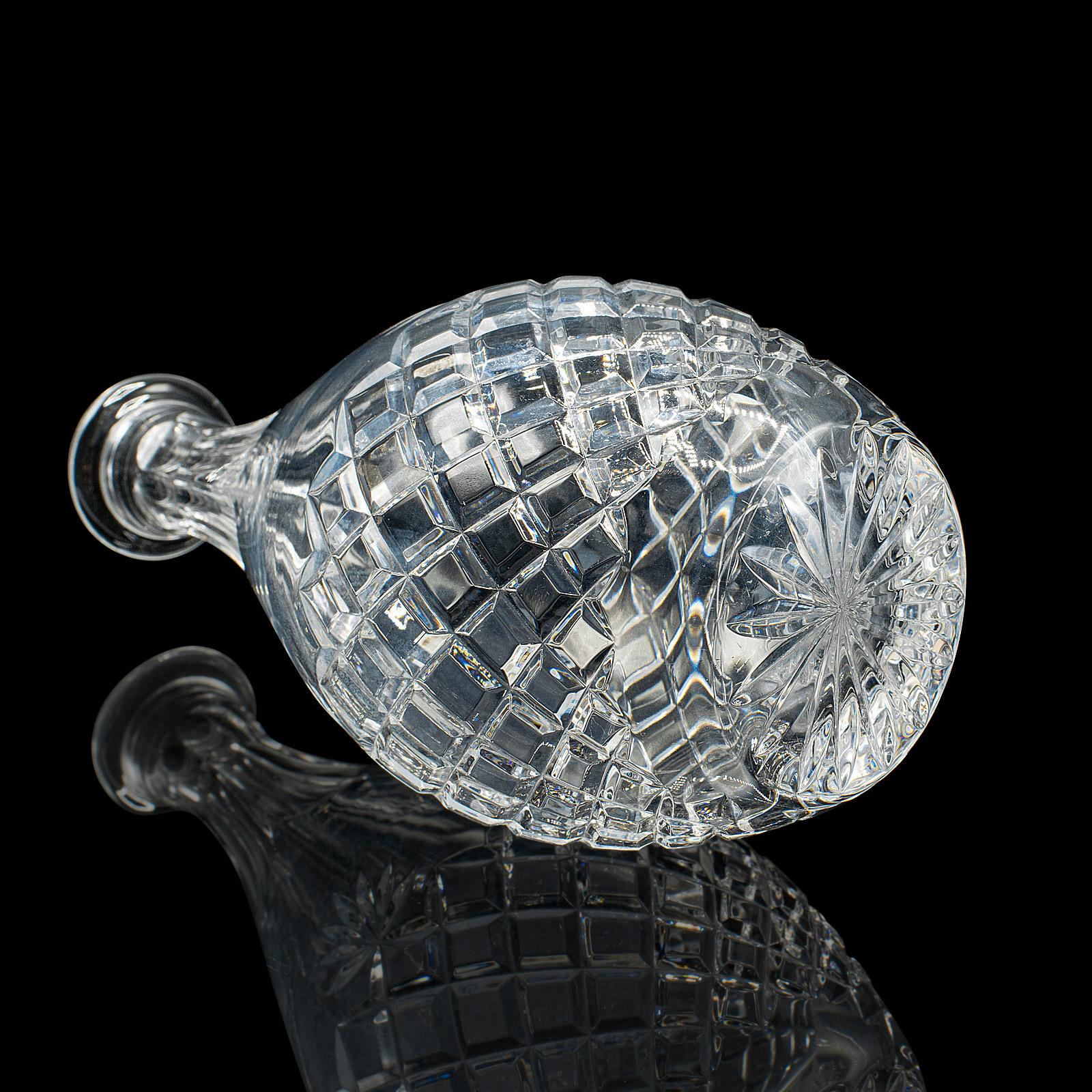 Decanter Claret d'epoca, inglese, vetro tagliato ad ananas, vaso da vino, Circa 1970 in vendita 1