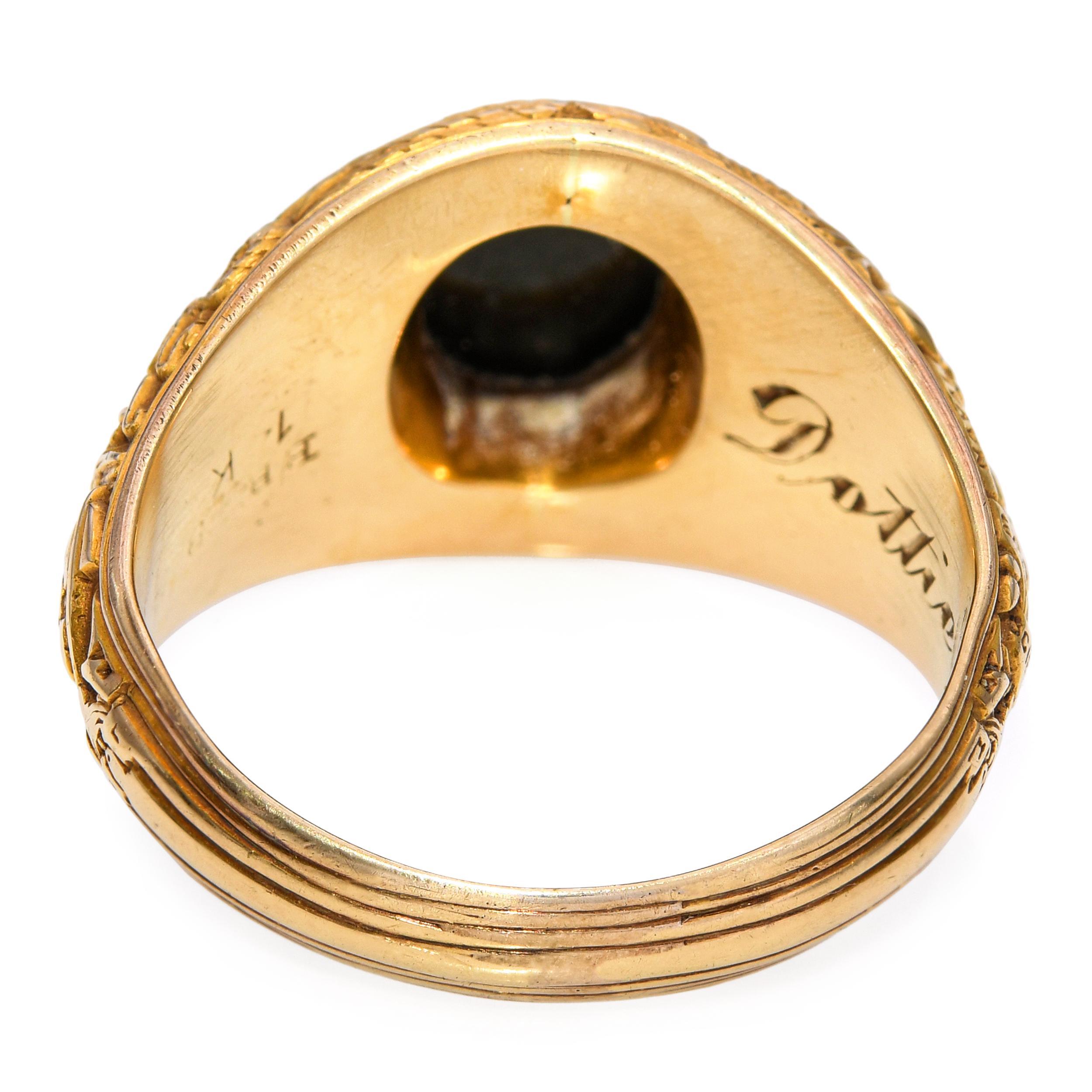 Anello d'epoca in oro giallo con onice della classe 1944 dell'Accademia Navale degli Stati Uniti in vendita 1