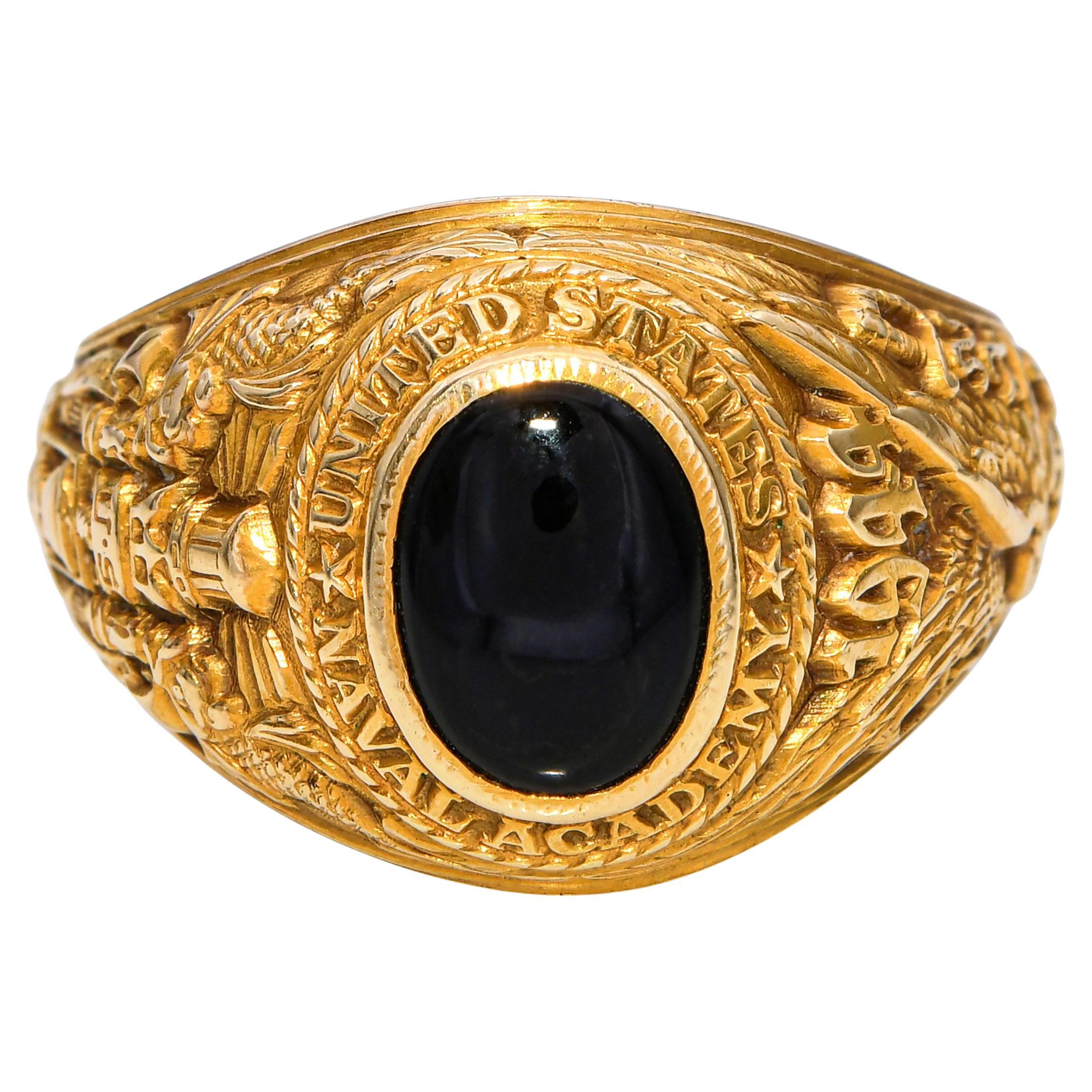 Anello d'epoca in oro giallo con onice della classe 1944 dell'Accademia Navale degli Stati Uniti in vendita
