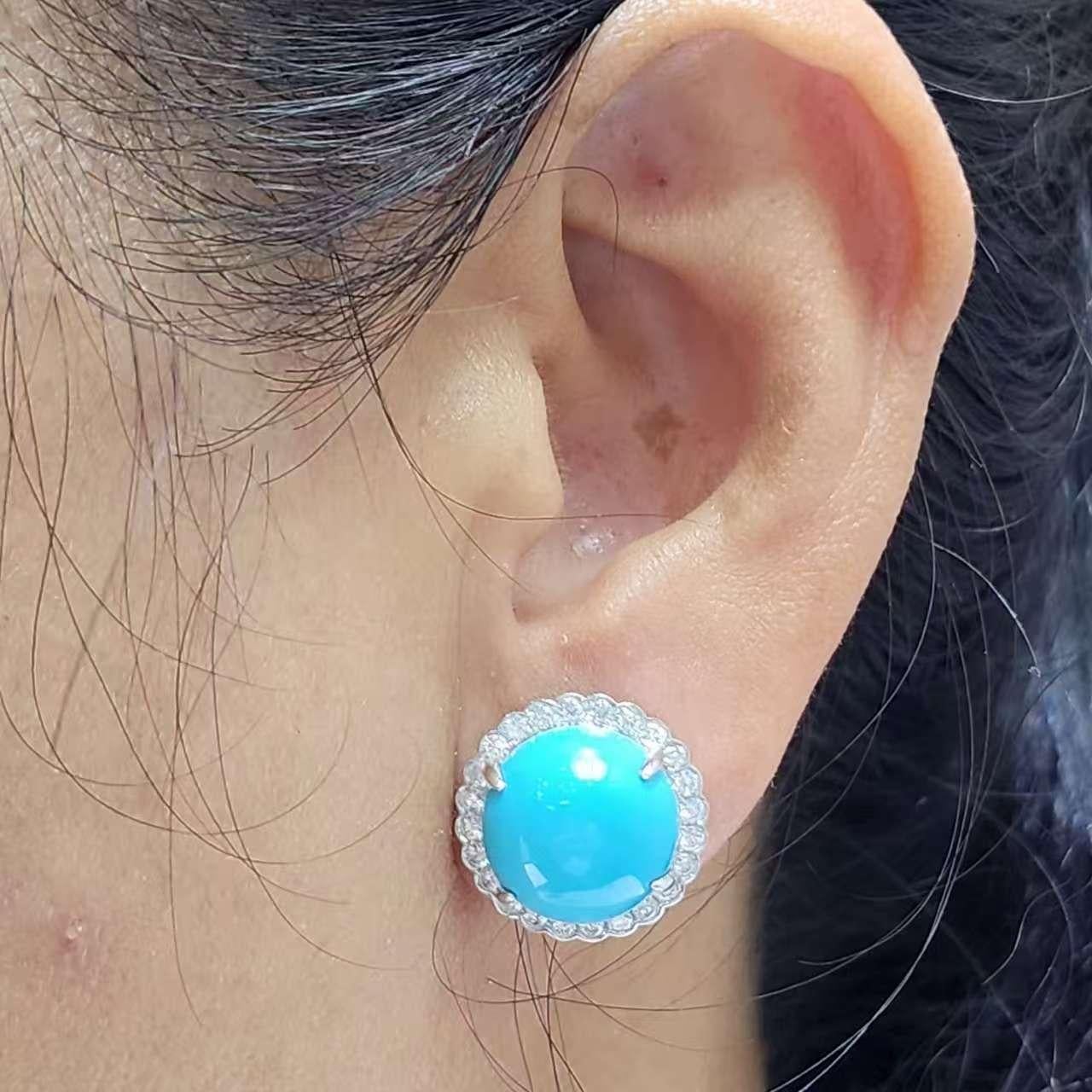 Vintage Classic 12mm Dornröschen Türkis Diamant Ohrringe in 14K Gold im Angebot 1