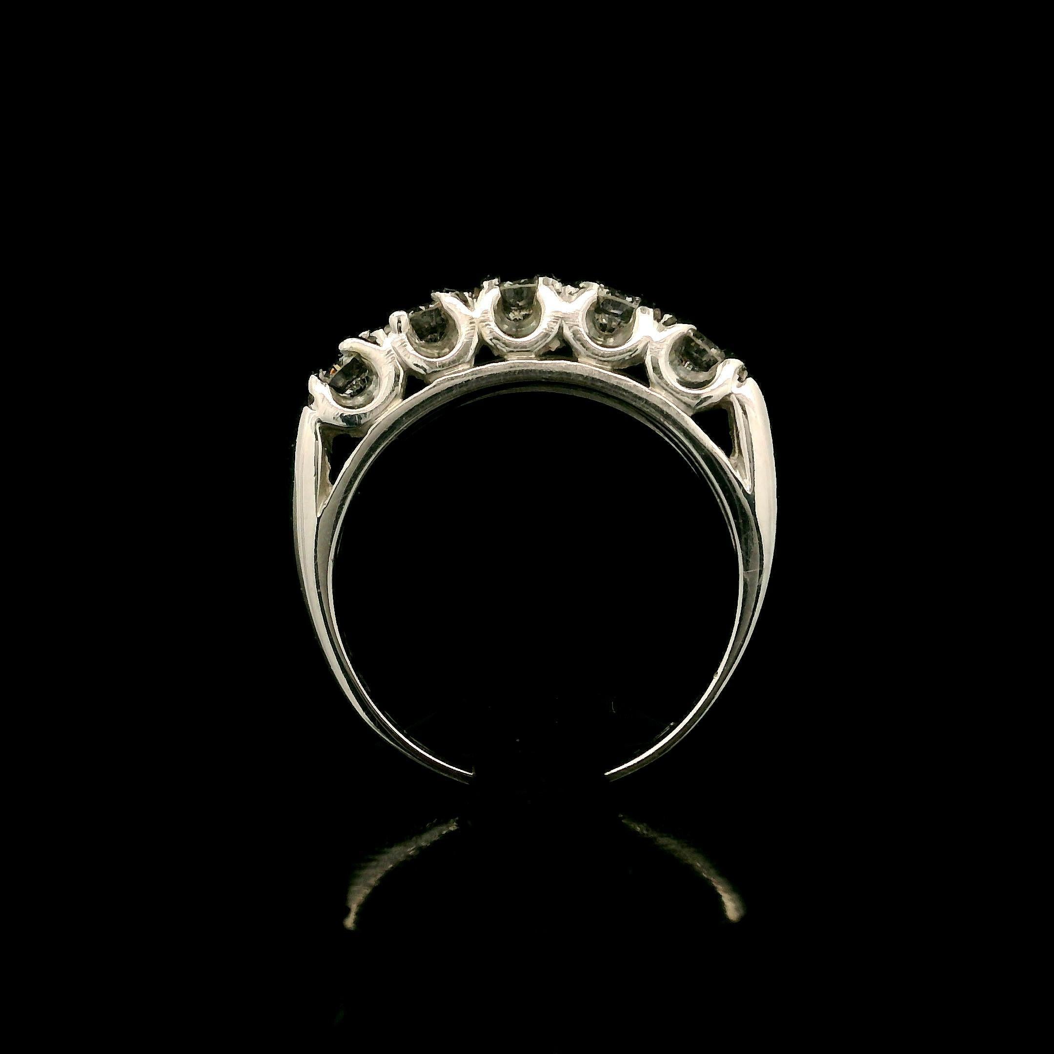 Women's Vintage Classic 14k White Gold 0.45ctw Diamond Wedding Band Ring