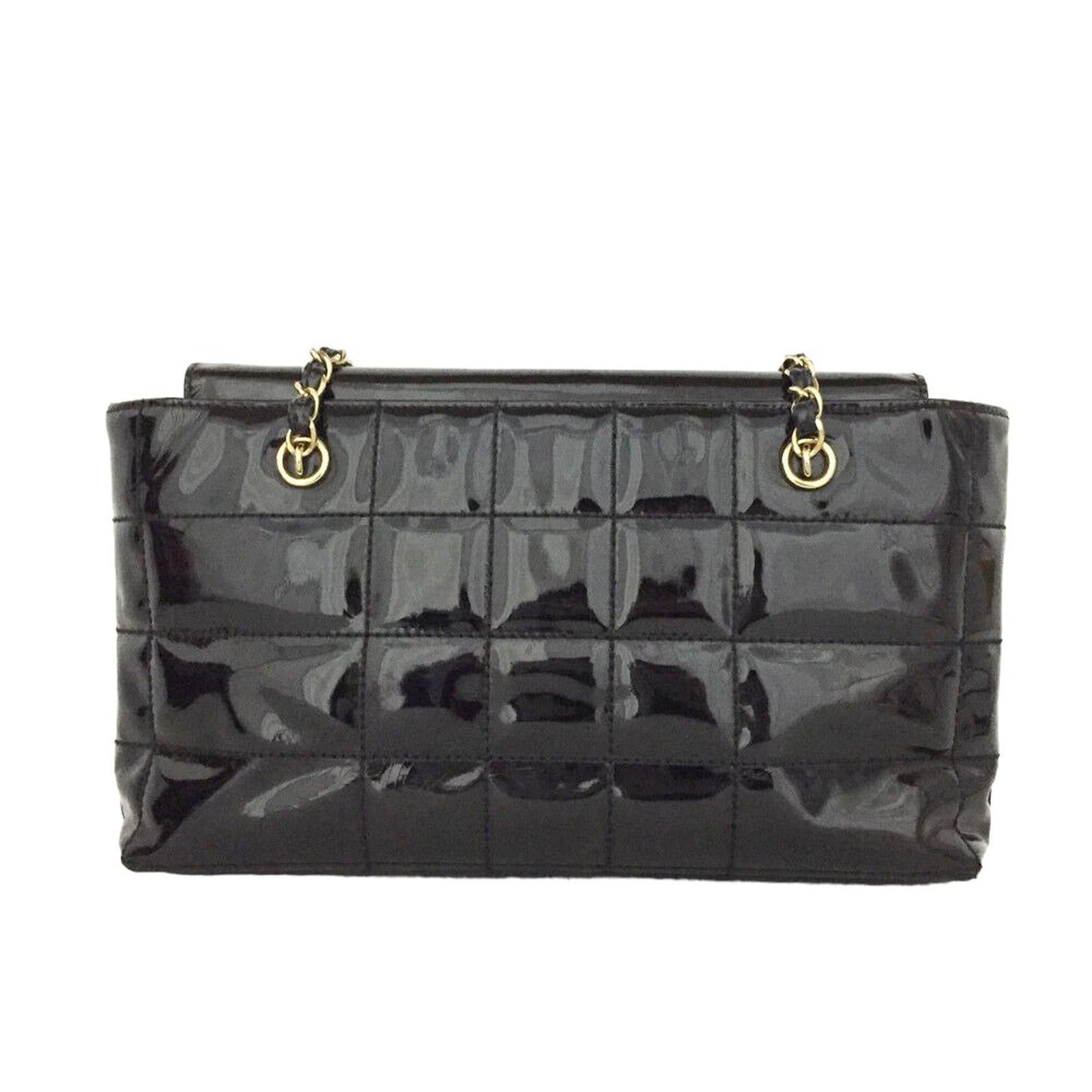 Vintage Classic Chanel Black Enamel Shoulder Bag For Sale 1