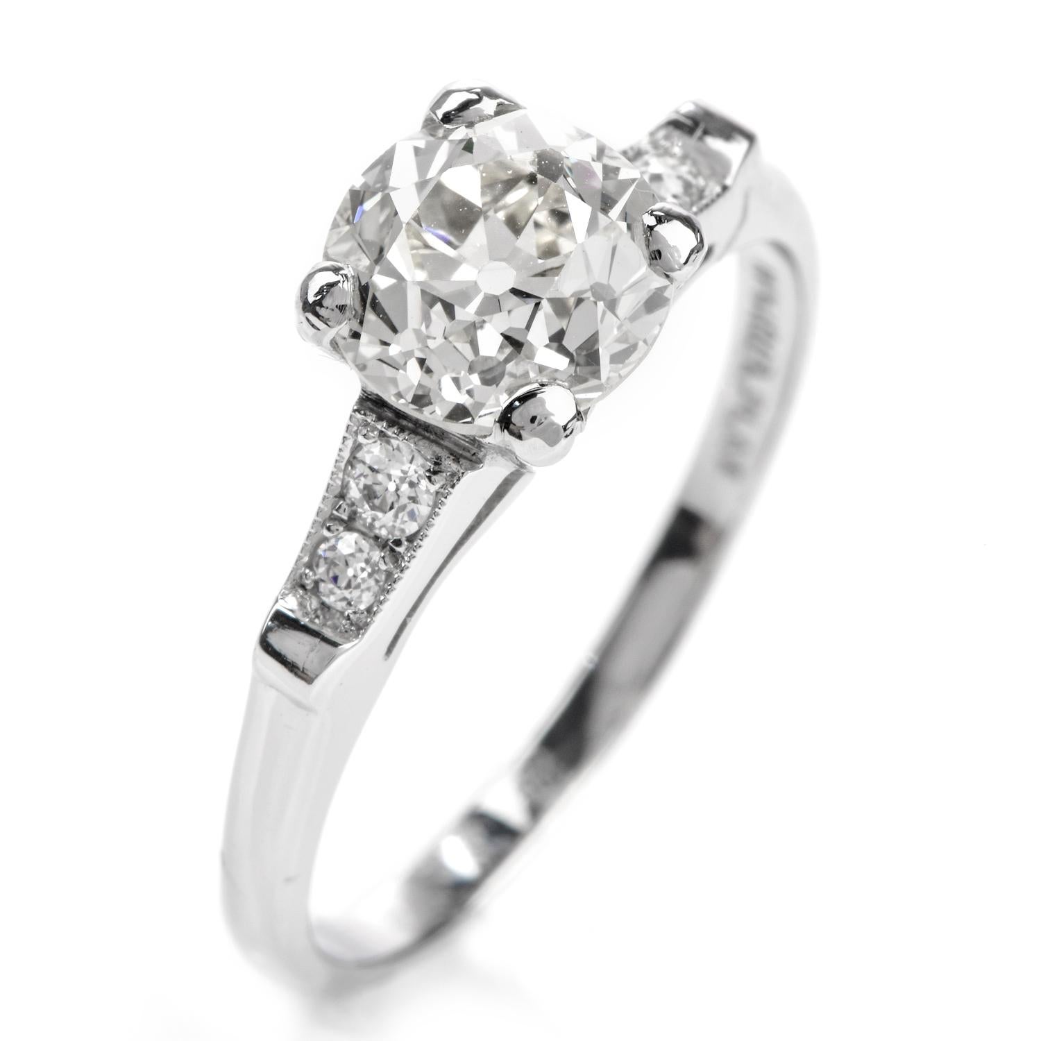 Vintage Classic Diamond Platinum Engagement Ring In Excellent Condition In Miami, FL