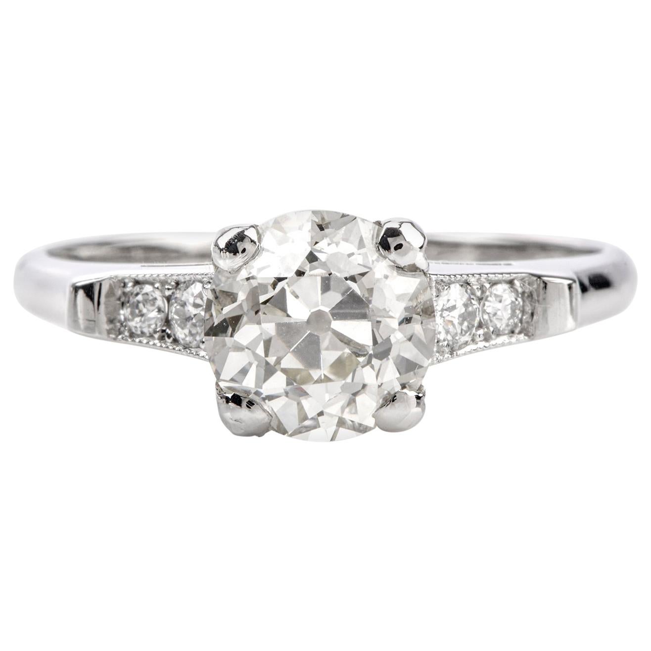 Vintage Classic Diamond Platinum Engagement Ring