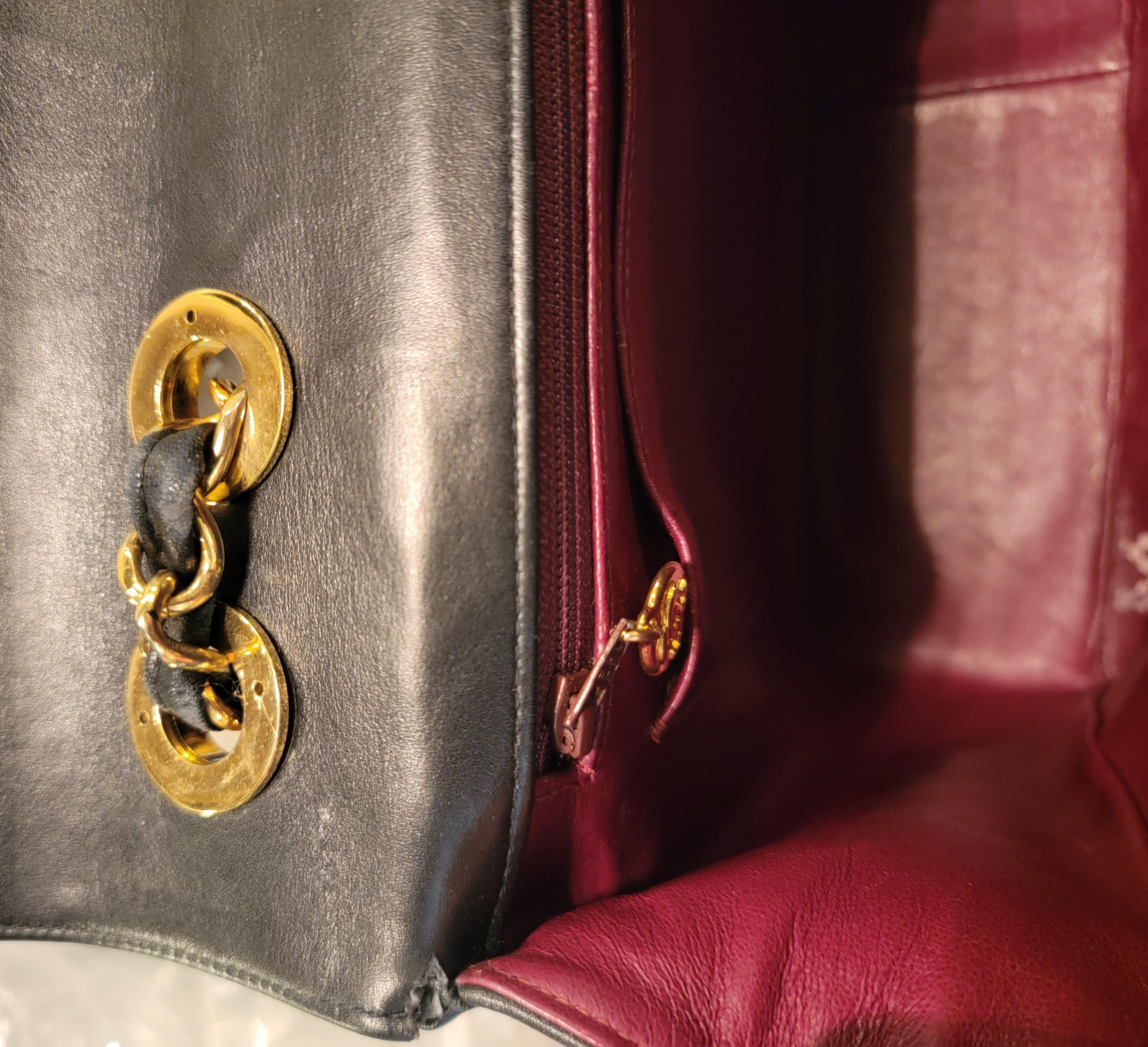 Vintage Classic Double CC Jumbo Leather Shoulder Bag  For Sale 5
