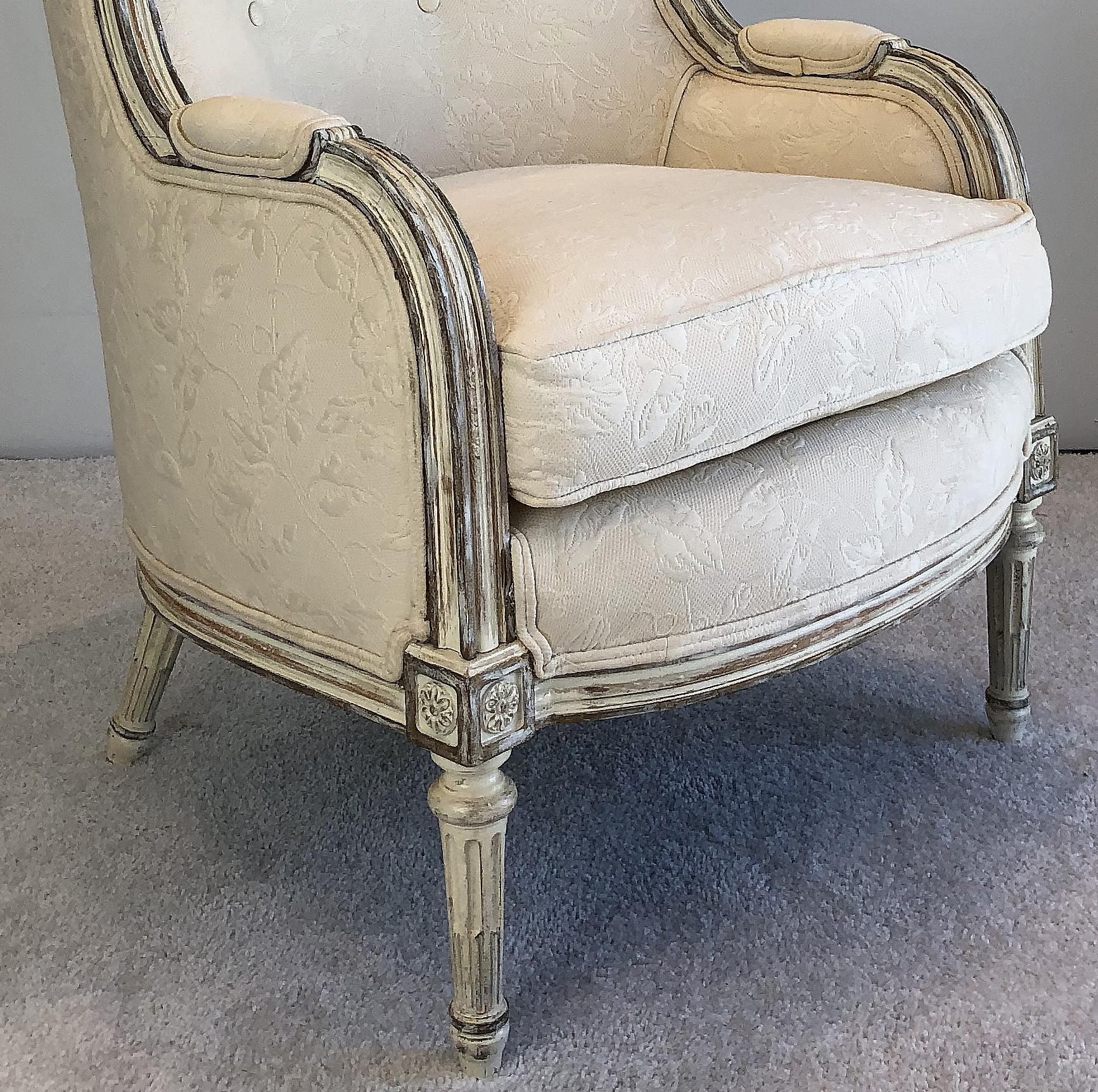 Vintage Classic Hooded Carved Porter's Chair in Damask 2
