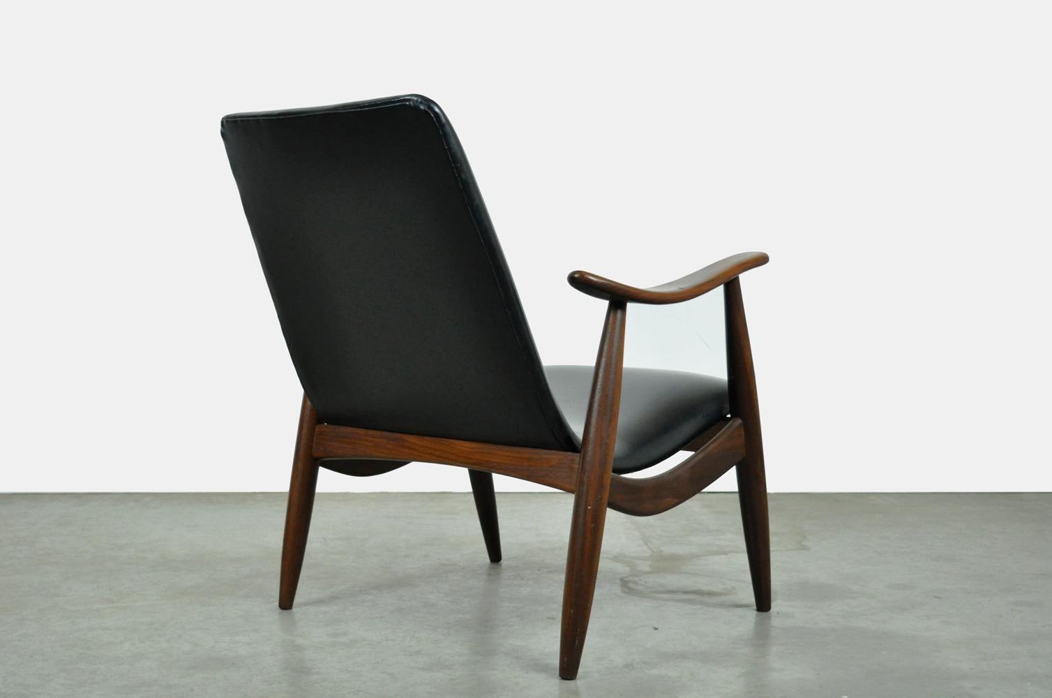 Dutch Vintage classic mid-century armchair by Louis van Teeffelen for Webe, 1960s For Sale
