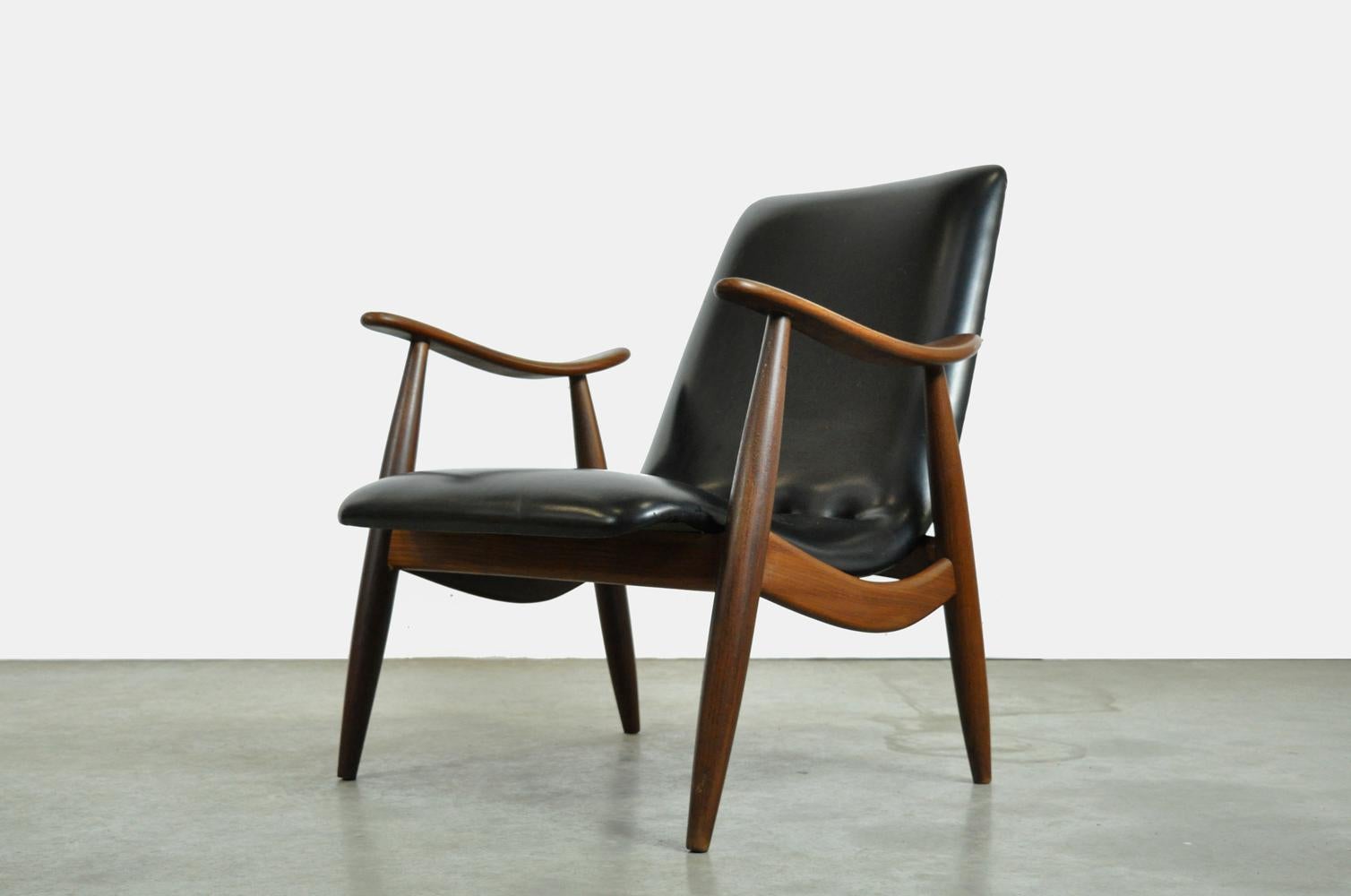 Mid-20th Century Vintage classic mid-century armchair by Louis van Teeffelen for Webe, 1960s For Sale