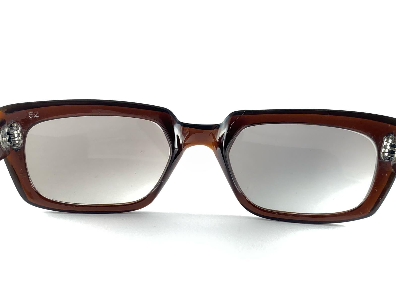 Lunettes de soleil vintage Classic Midcentury Dark Tortoise 1960's Unisexe en vente