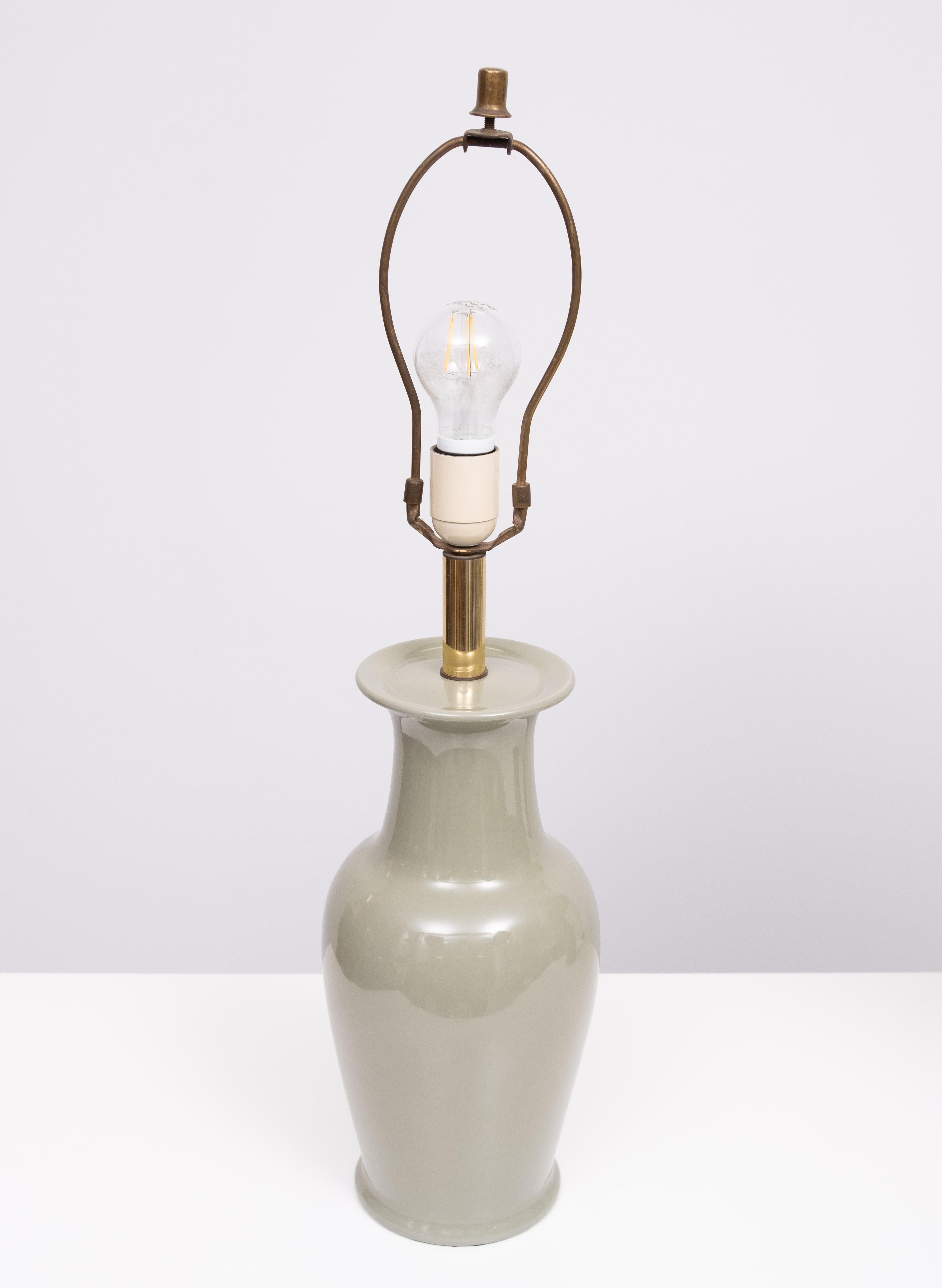 French Vintage Classic pastel Green Ceramic table lamps 1970 France For Sale