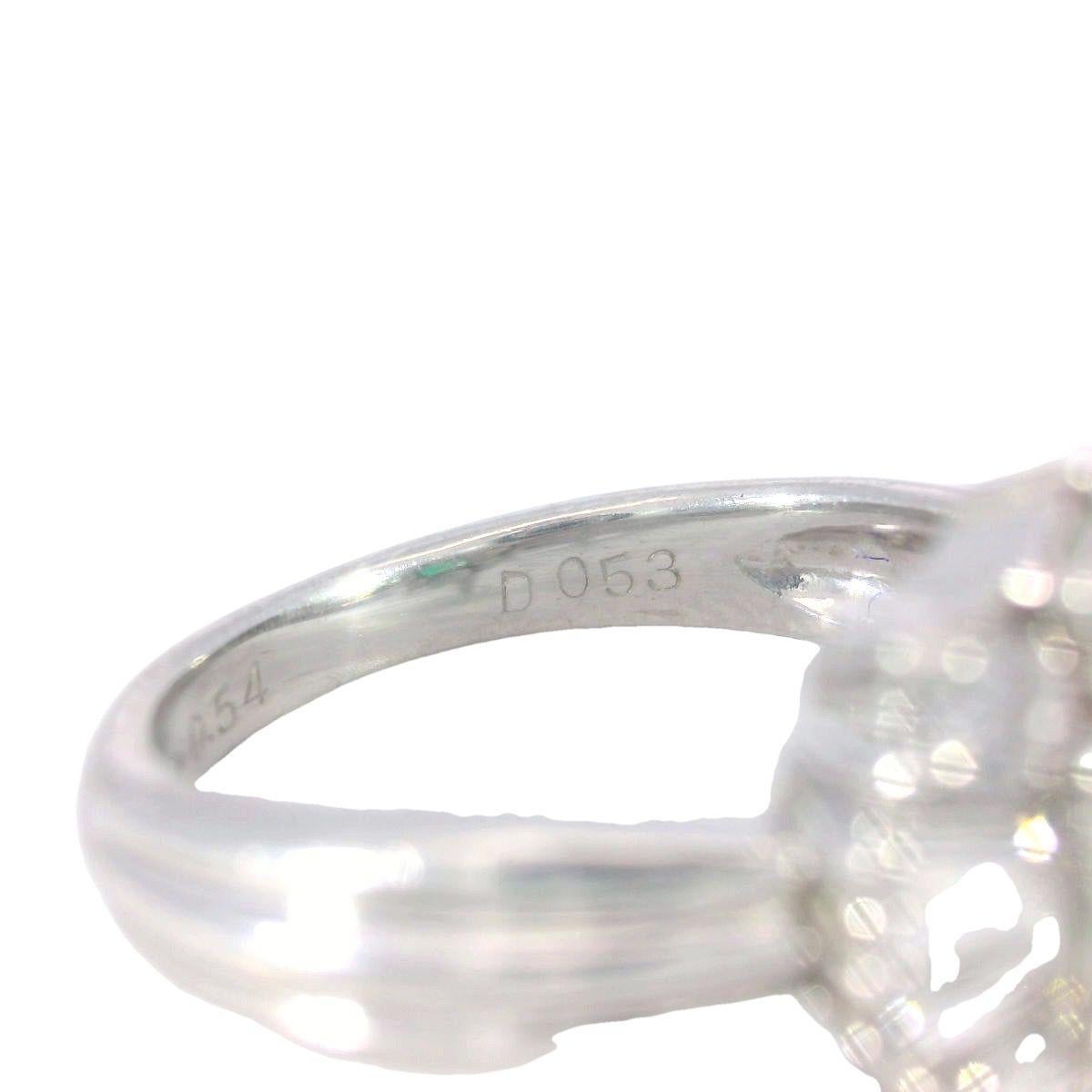 Women's Vintage Classic Platinum Emerald and Diamond Cluster Ring 1.07ctw For Sale