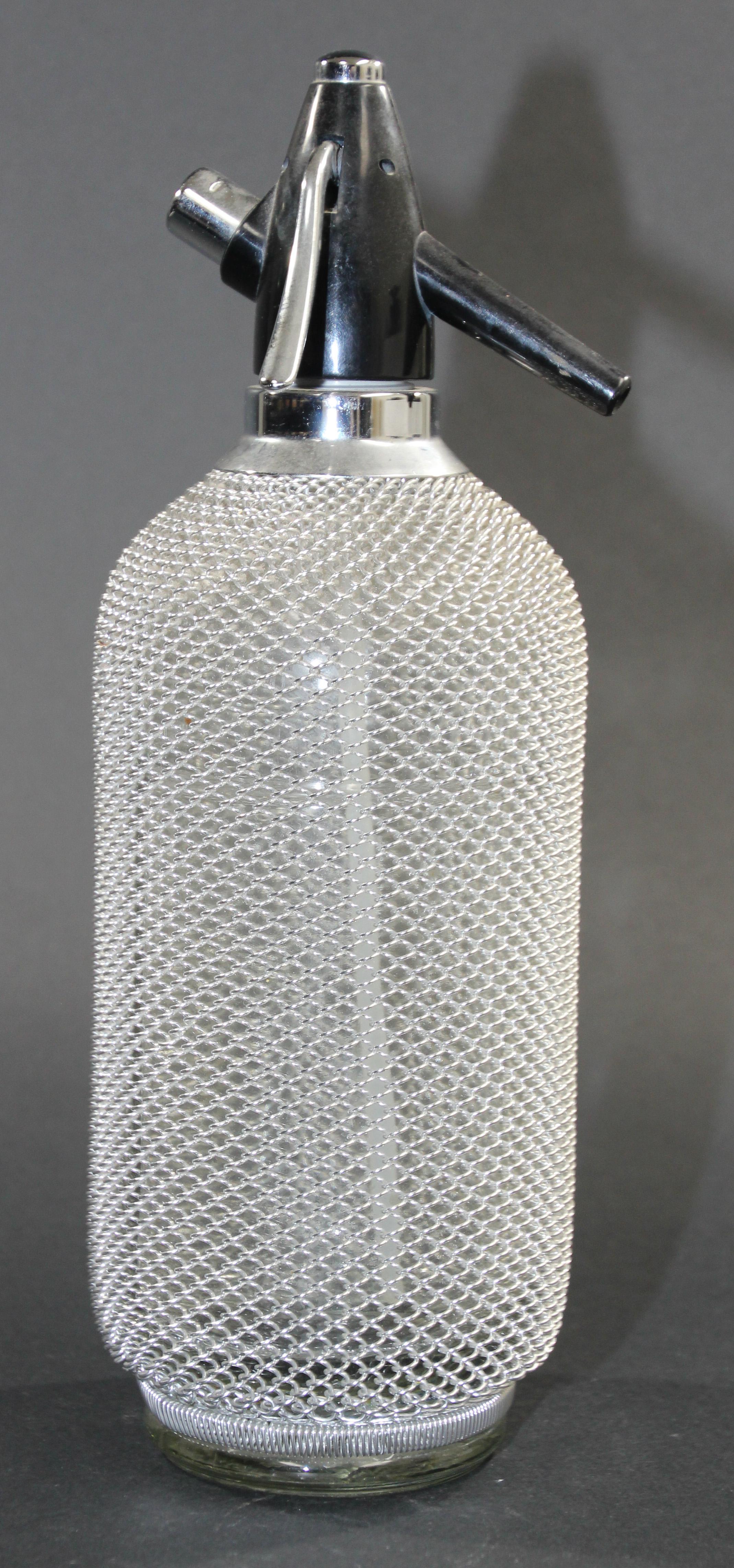 European Vintage Classic Soda Siphon Seltzer Glass Bottle with Wire Mesh