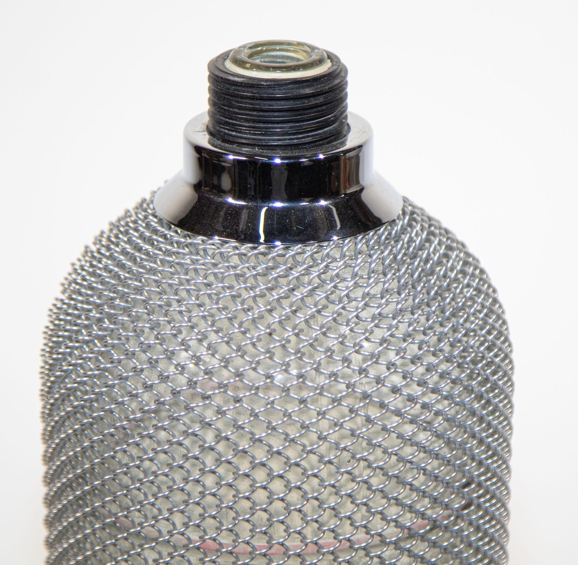 Vintage Classic Soda Siphon Seltzer Glass Bottle with Wire Mesh In Good Condition For Sale In Moreno Valley, CA
