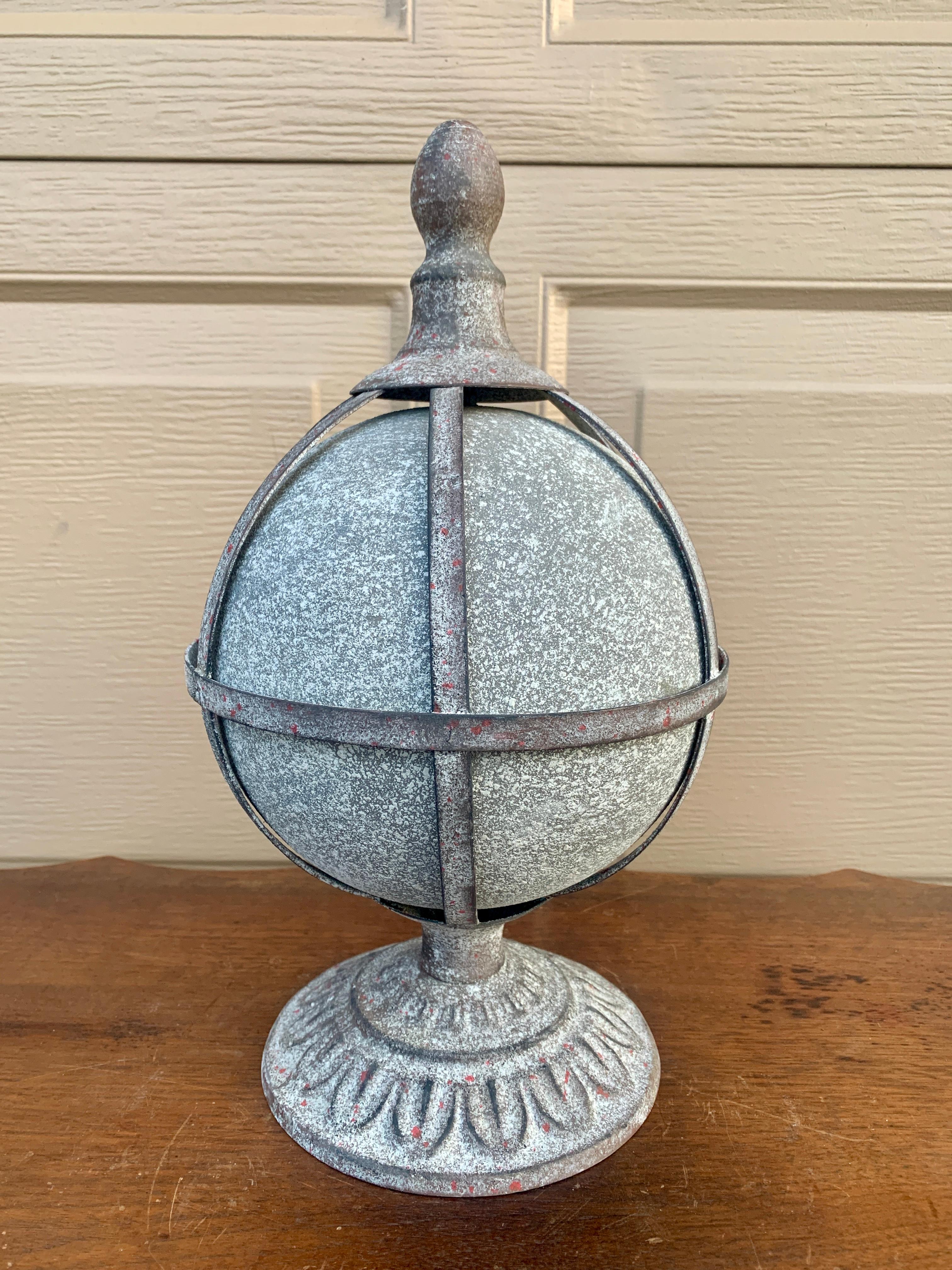 Vintage Classical Metal Orb Garden Finial For Sale 3