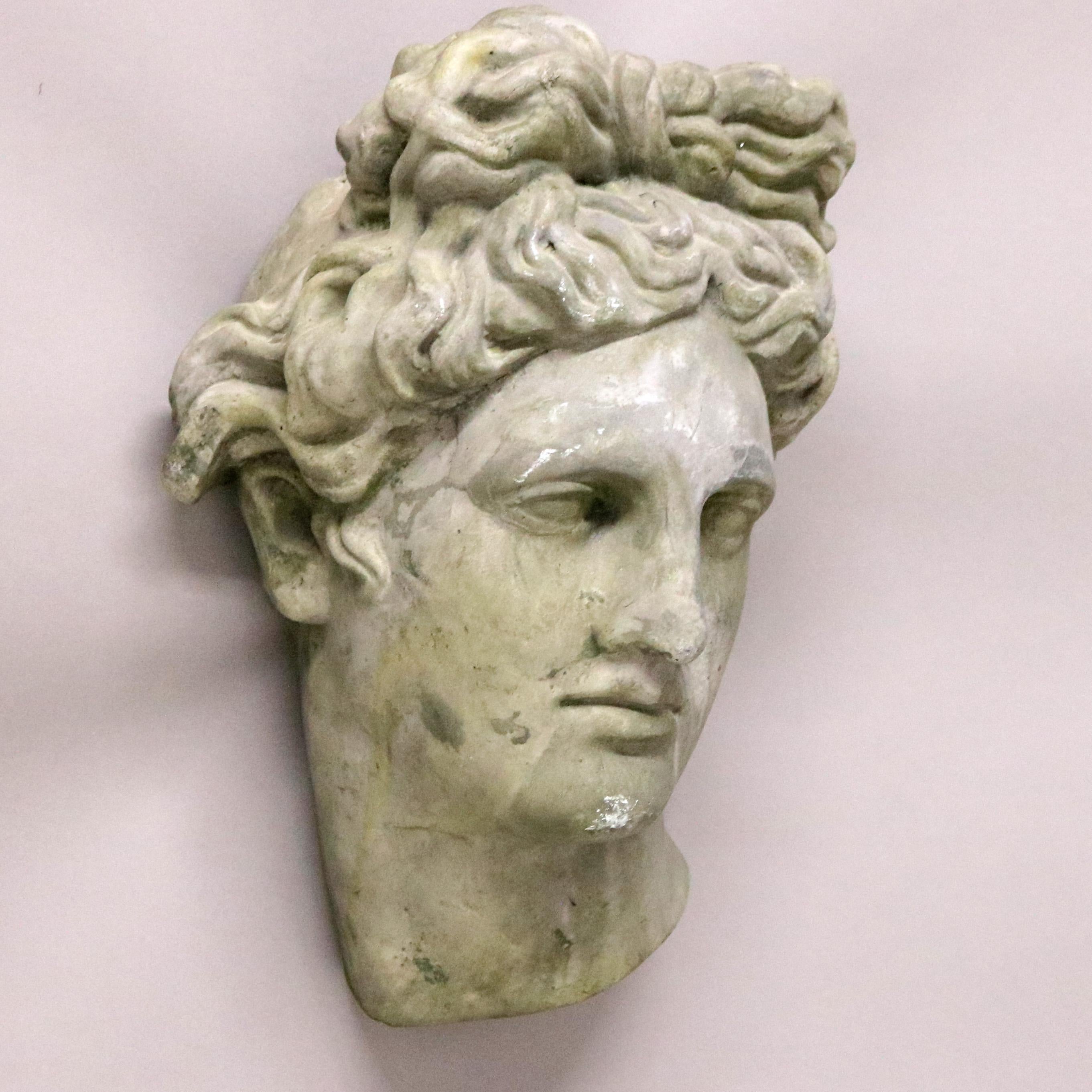 Scultura da parete in gesso classico vintage, Testa del David di Michelangelo, C1930

Misure: 18
