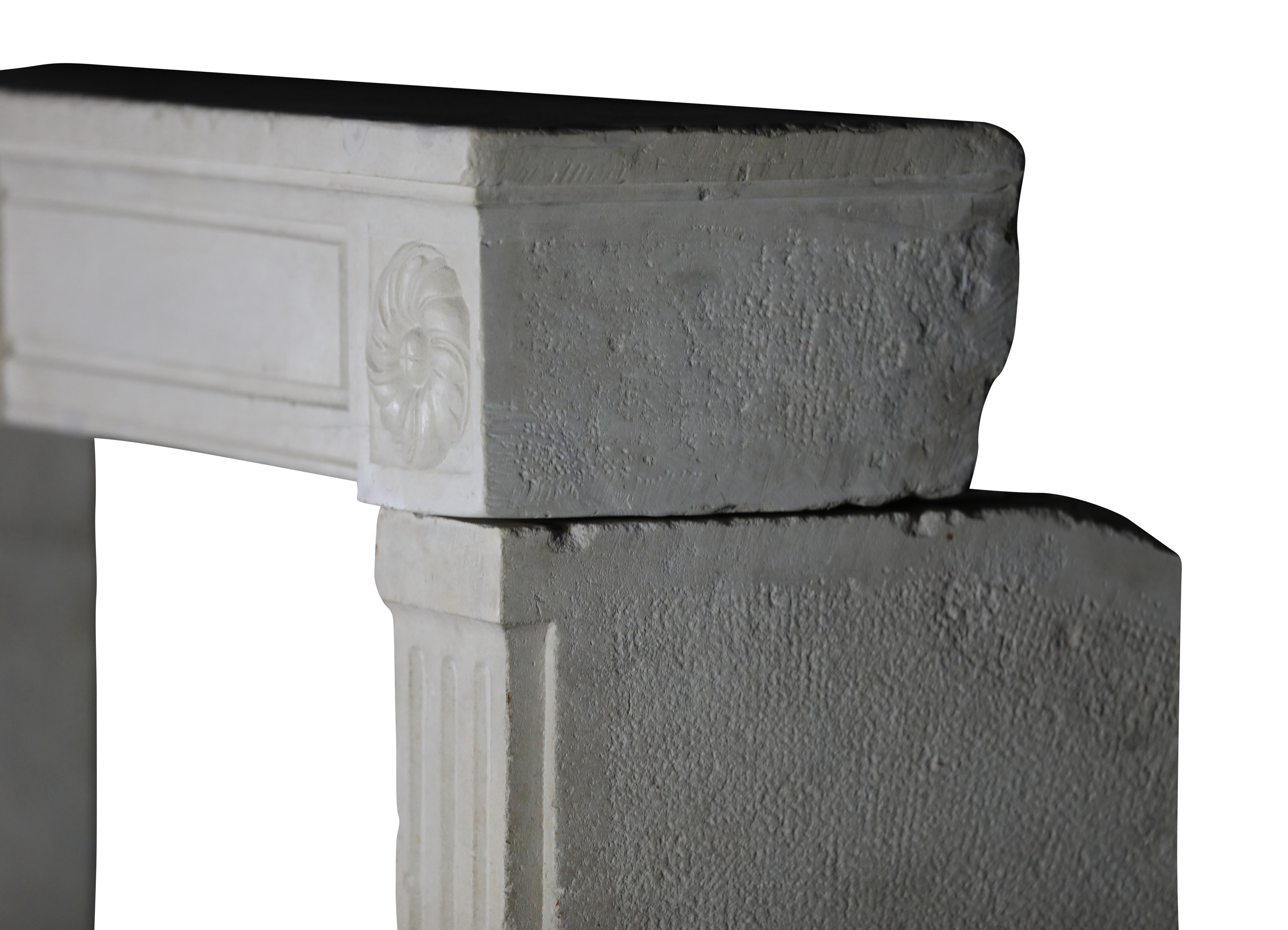 Vintage Classy White Fireplace Surround in Limestone For Sale 1