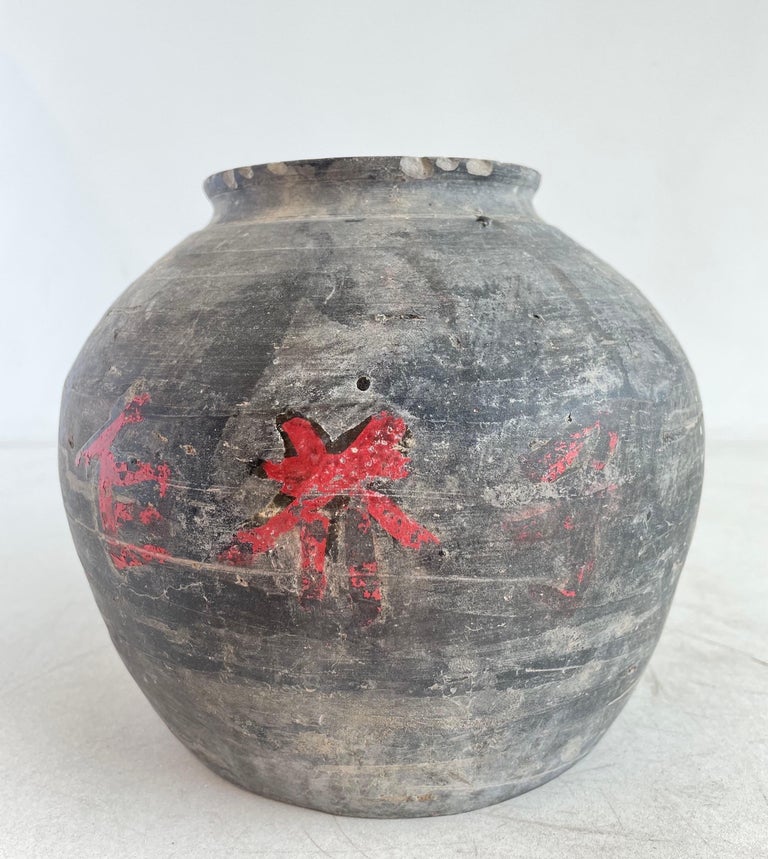 Vintage Clay Pot Medium Size For Sale at 1stDibs